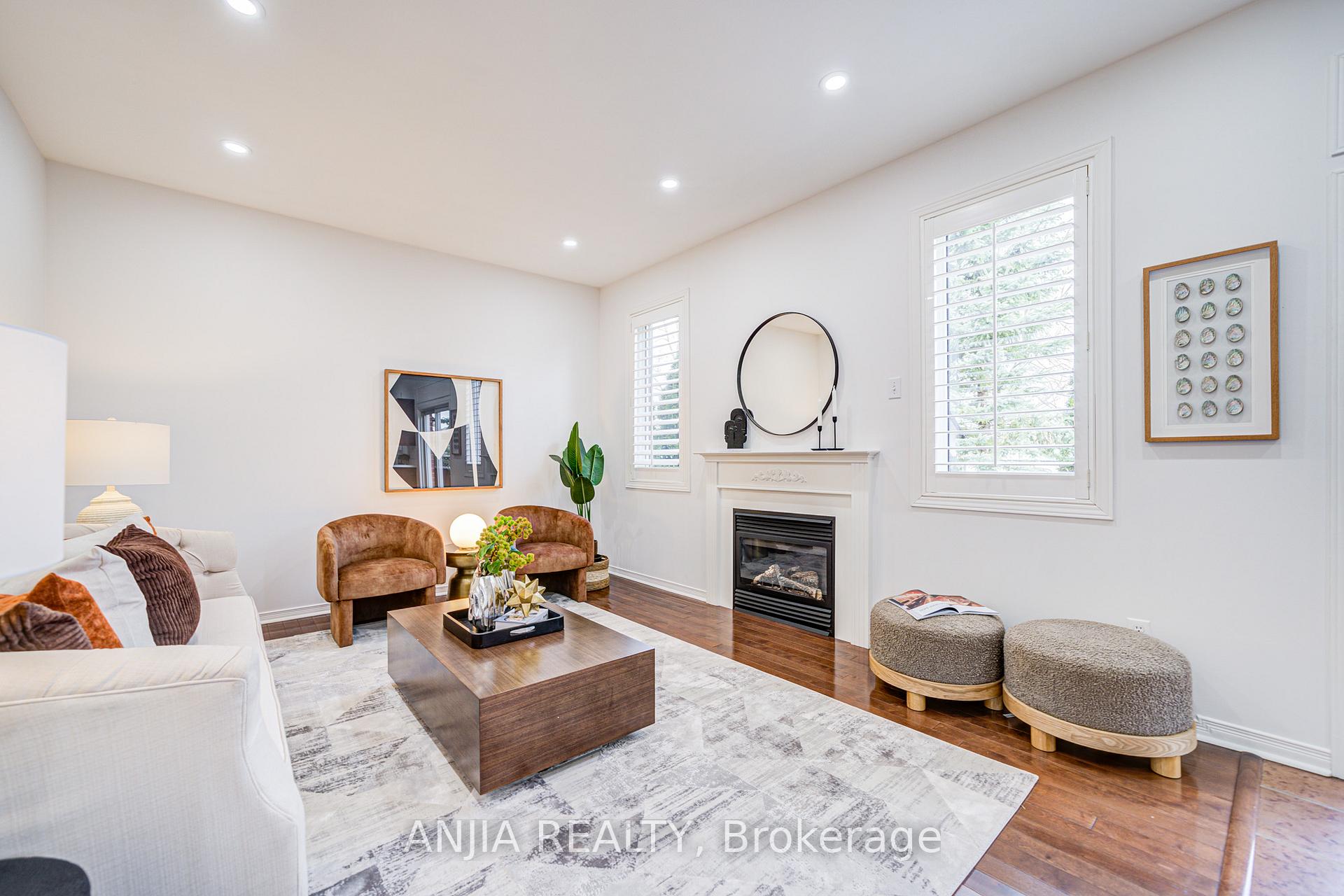 Photo 10 of 28 Reston Ridge Street, Markham, Greensborough — HOMEH