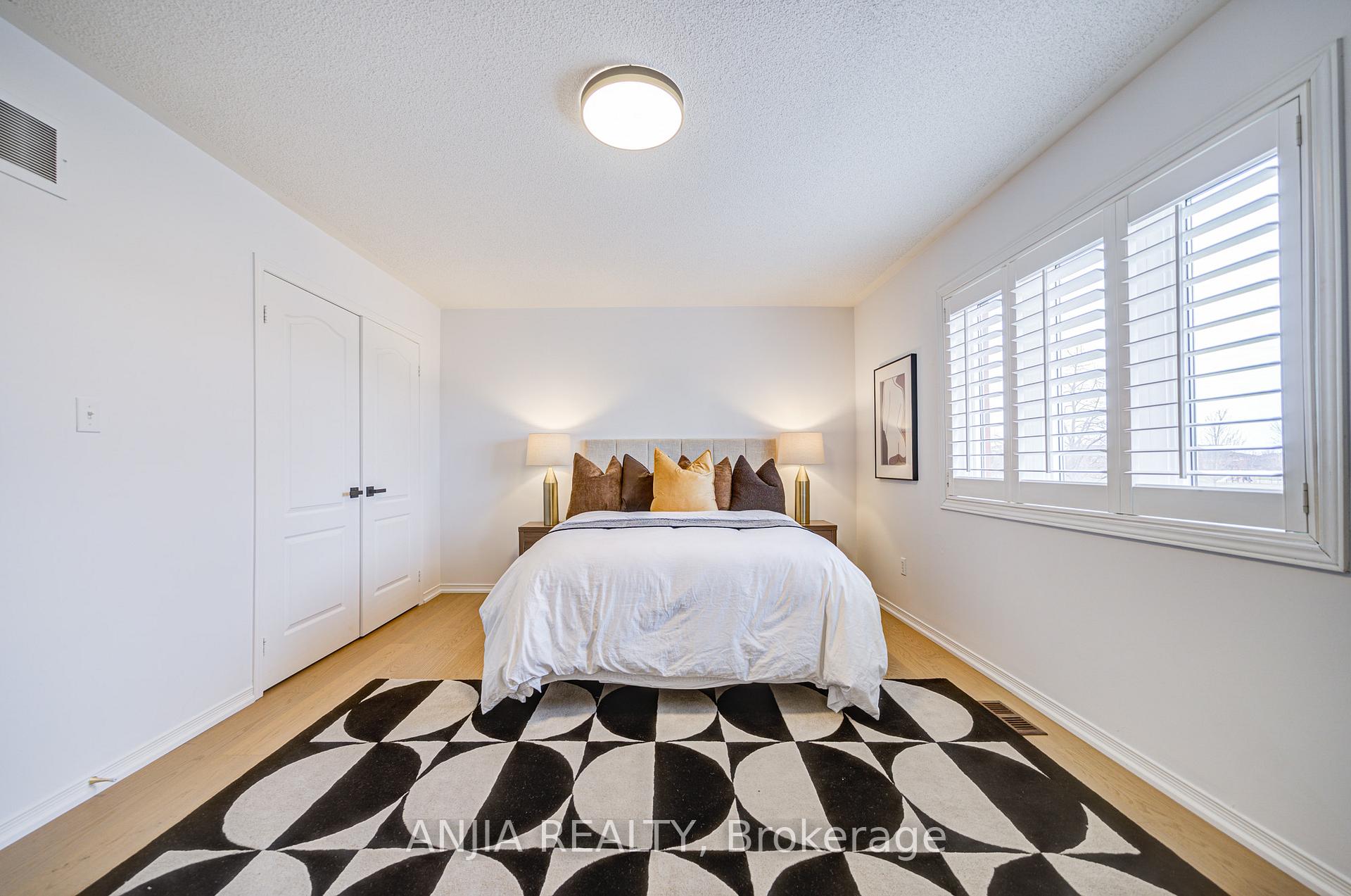 Photo 20 of 28 Reston Ridge Street, Markham, Greensborough — HOMEH