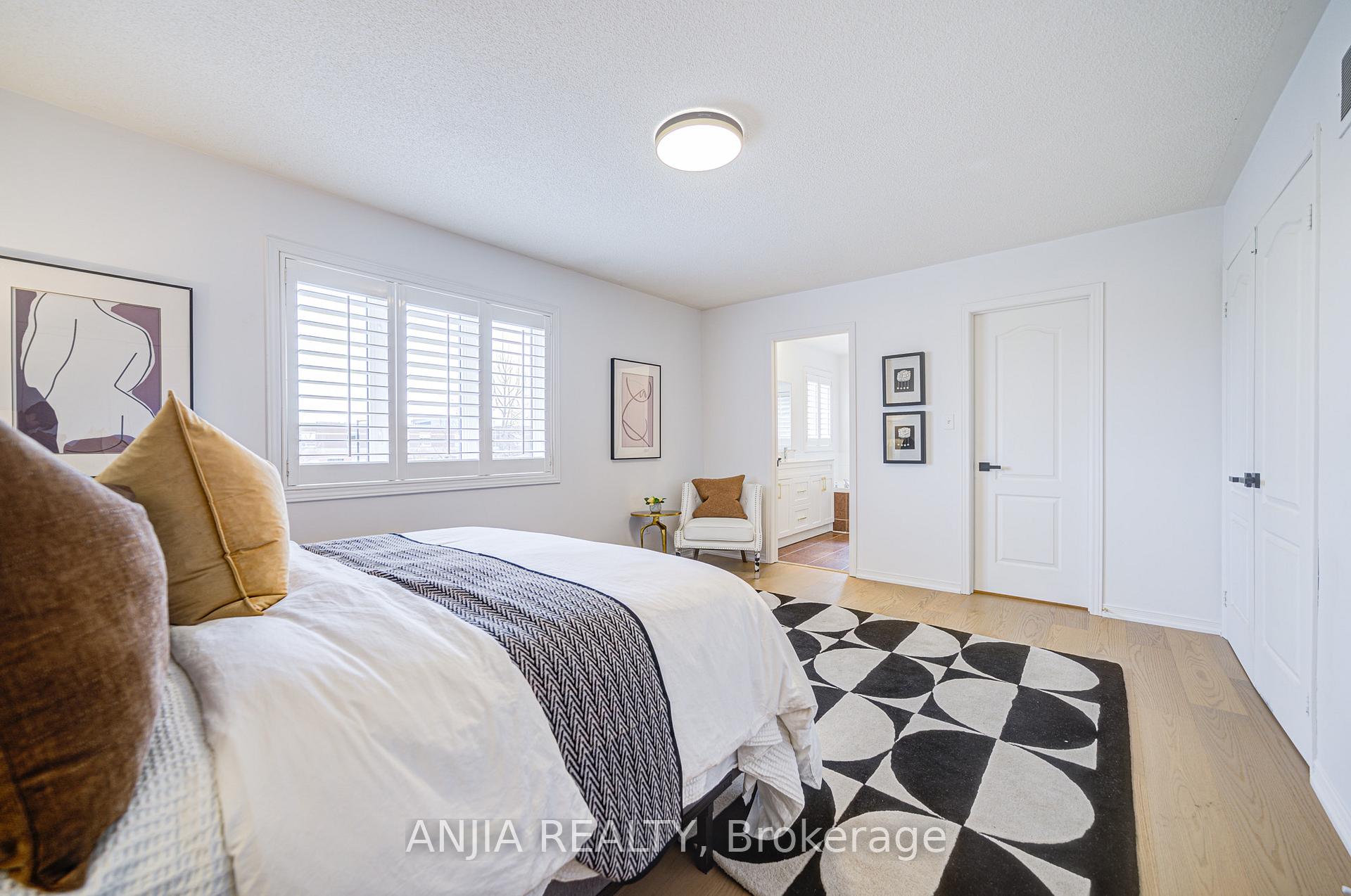 Photo 23 of 28 Reston Ridge Street, Markham, Greensborough — HOMEH