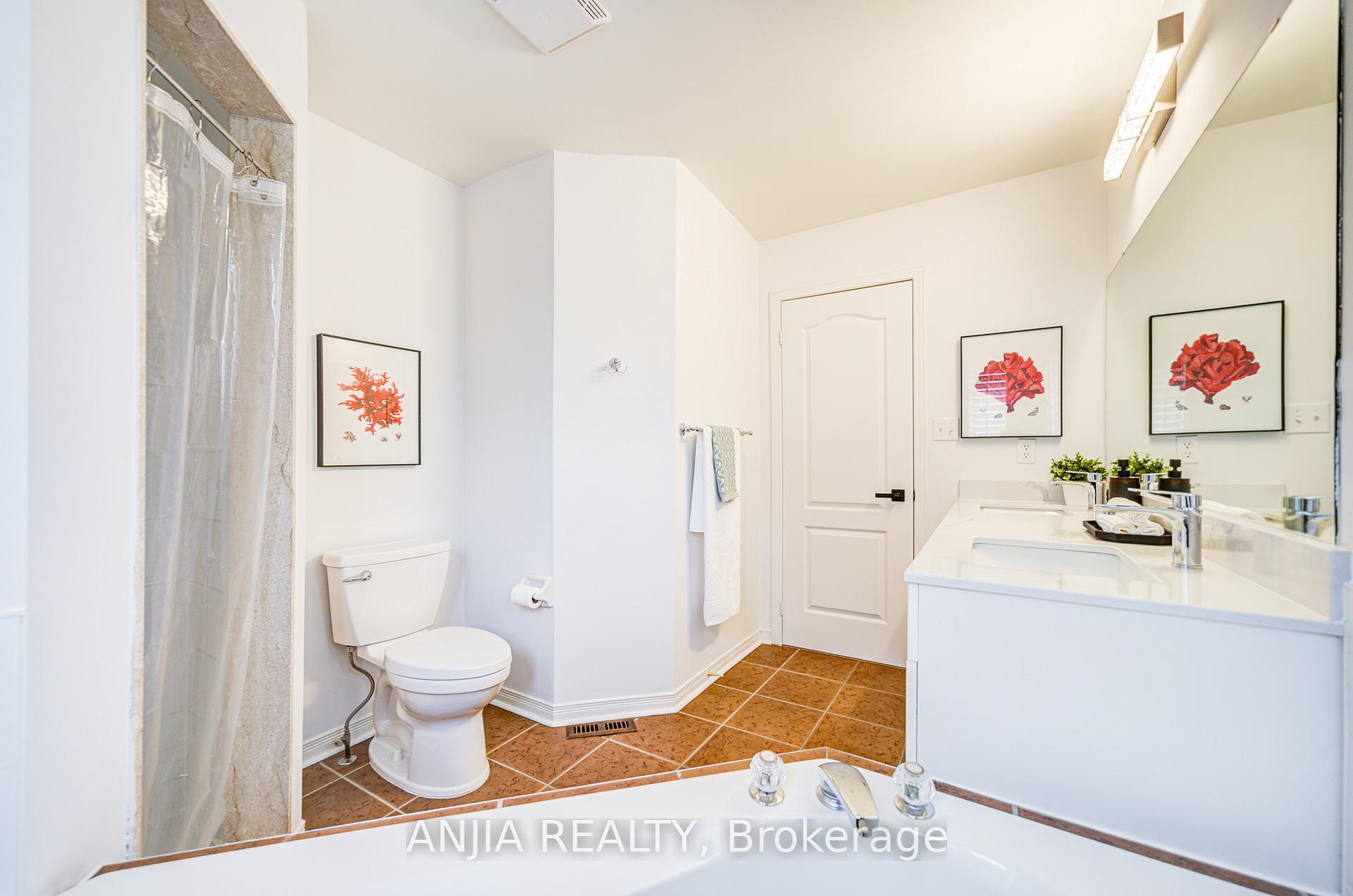 Photo 25 of 28 Reston Ridge Street, Markham, Greensborough — HOMEH