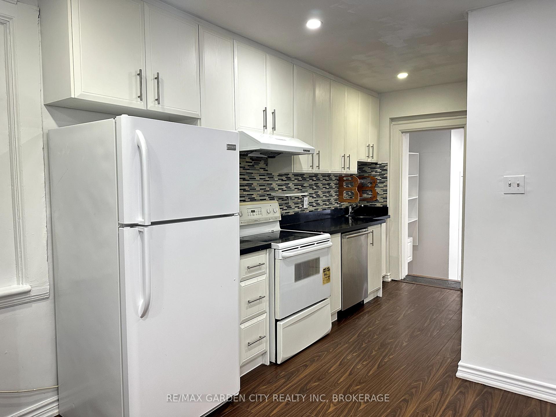 Photo 4 of Unit #2, 750 Barton Street E, Hamilton, Stipley — HOMEH
