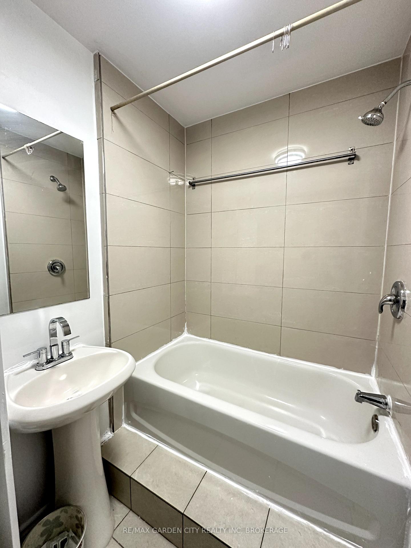 Photo 5 of Unit #2, 750 Barton Street E, Hamilton, Stipley — HOMEH