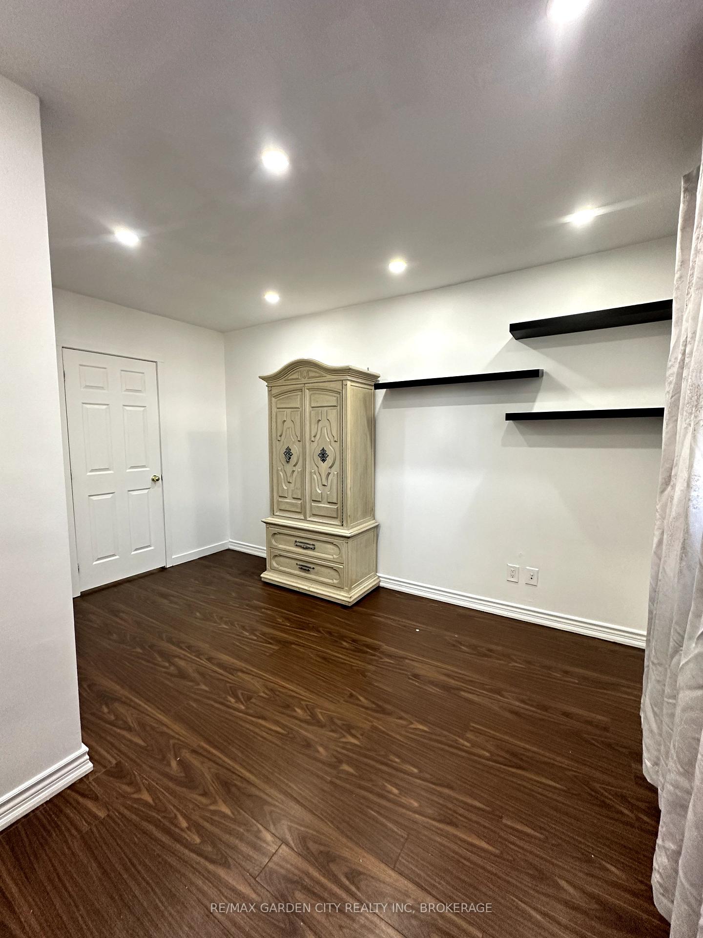 Photo 9 of Unit #2, 750 Barton Street E, Hamilton, Stipley — HOMEH