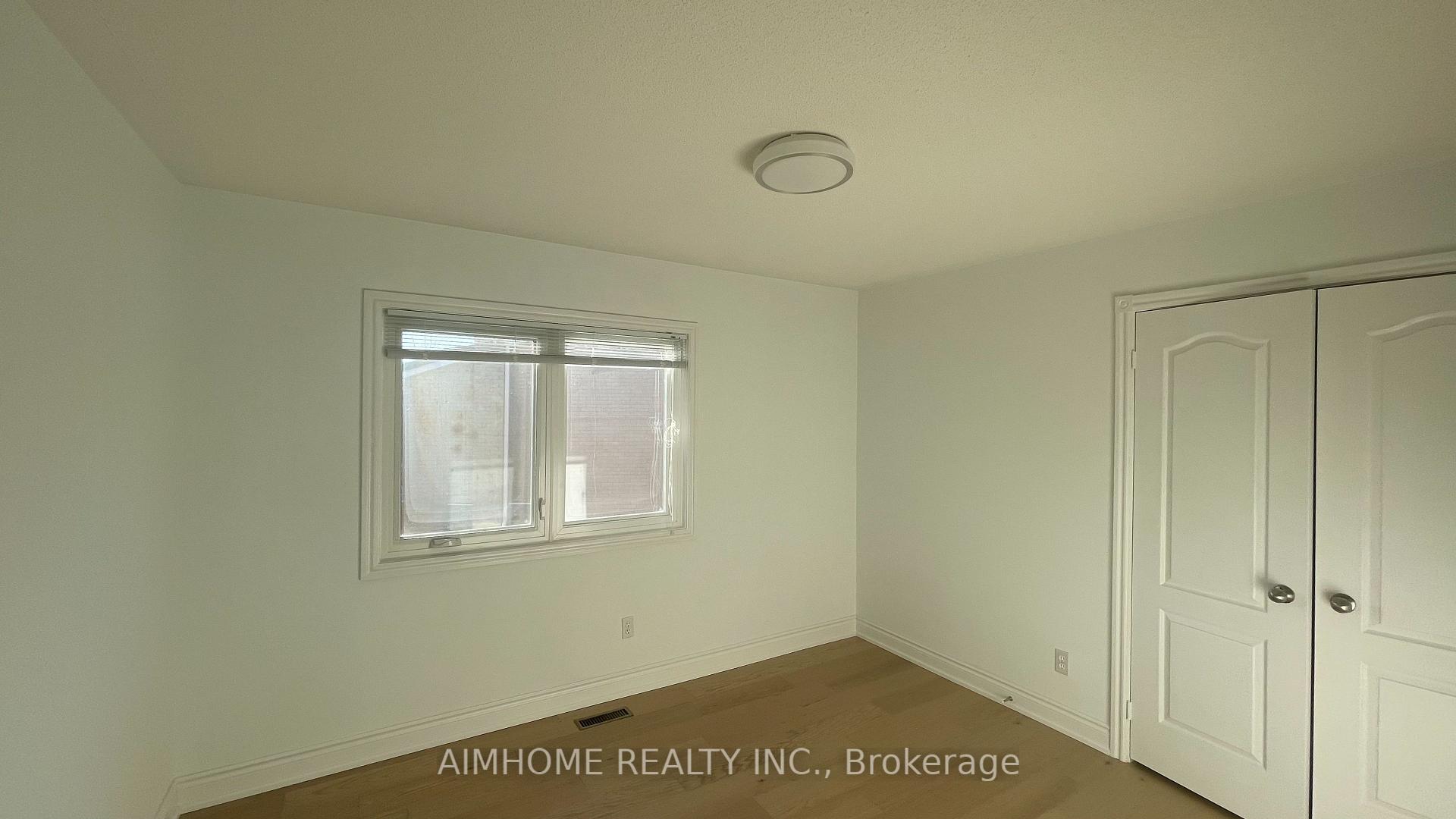 Photo 10 of 14 Melchior Crescent, Markham, Buttonville — HOMEH