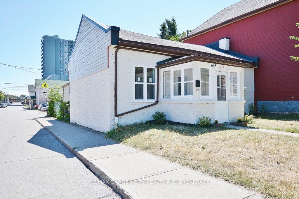 Photo 1 of 114 Ferguson Avenue N, Hamilton, Beasley — HOMEH