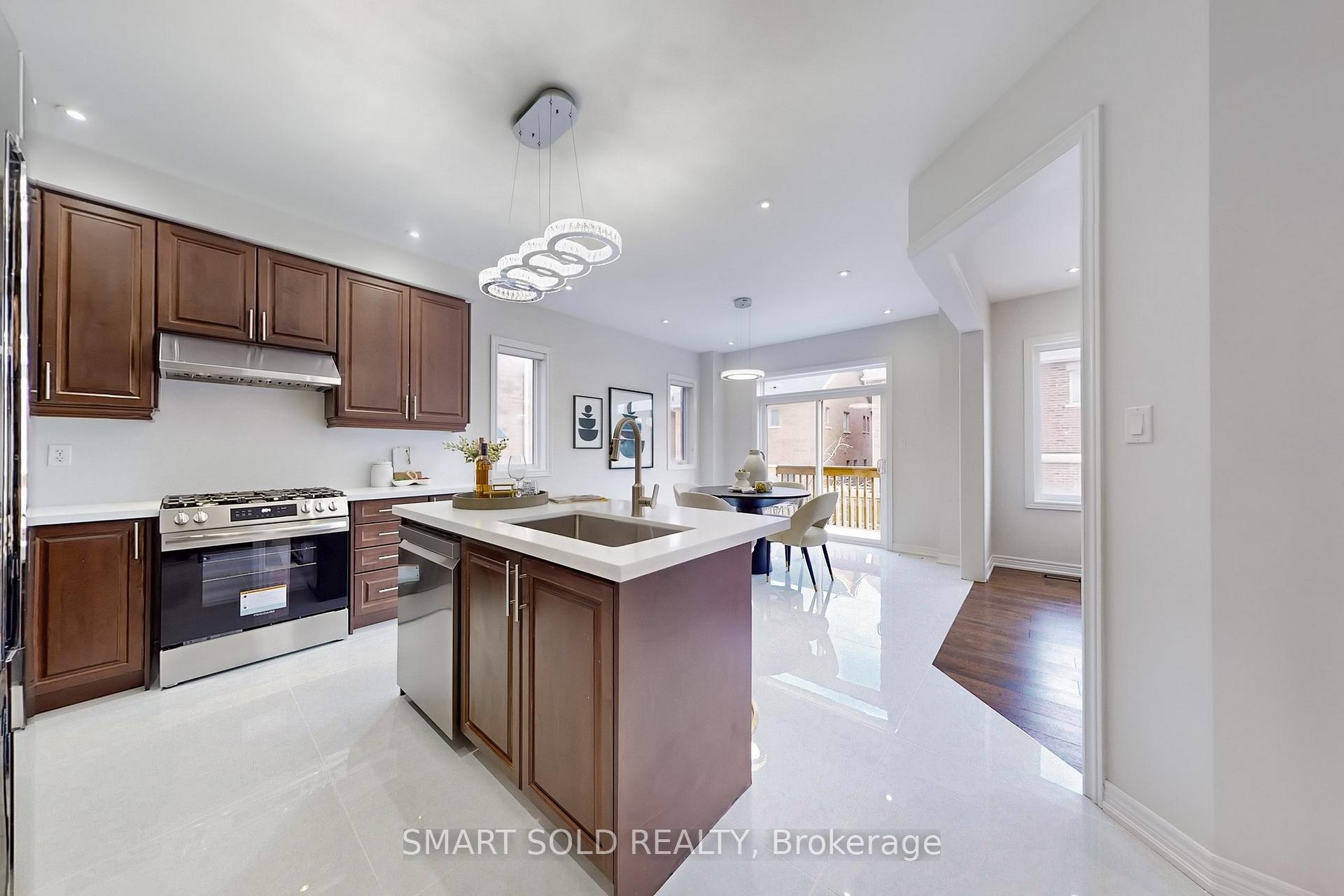 Photo 17 of 75 Beckett Avenue, Markham, Berczy — HOMEH