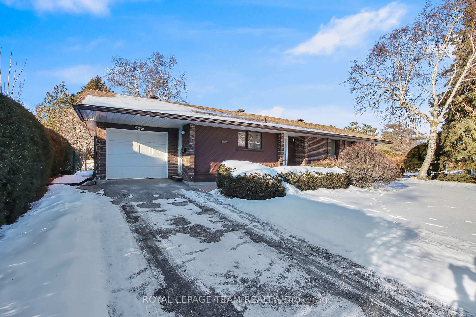 Photo 1 of 49 Rutherford Way, Ottawa, Kanata - Beaverbrook — HOMEH