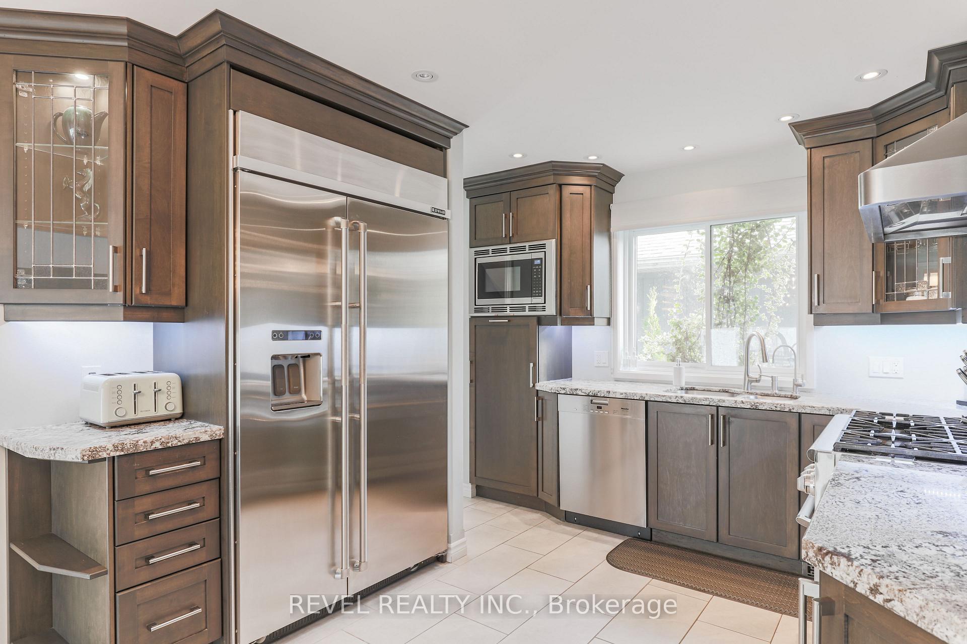 Photo 5 of 28 Wakeford Road, Kawartha Lakes, Mariposa — HOMEH