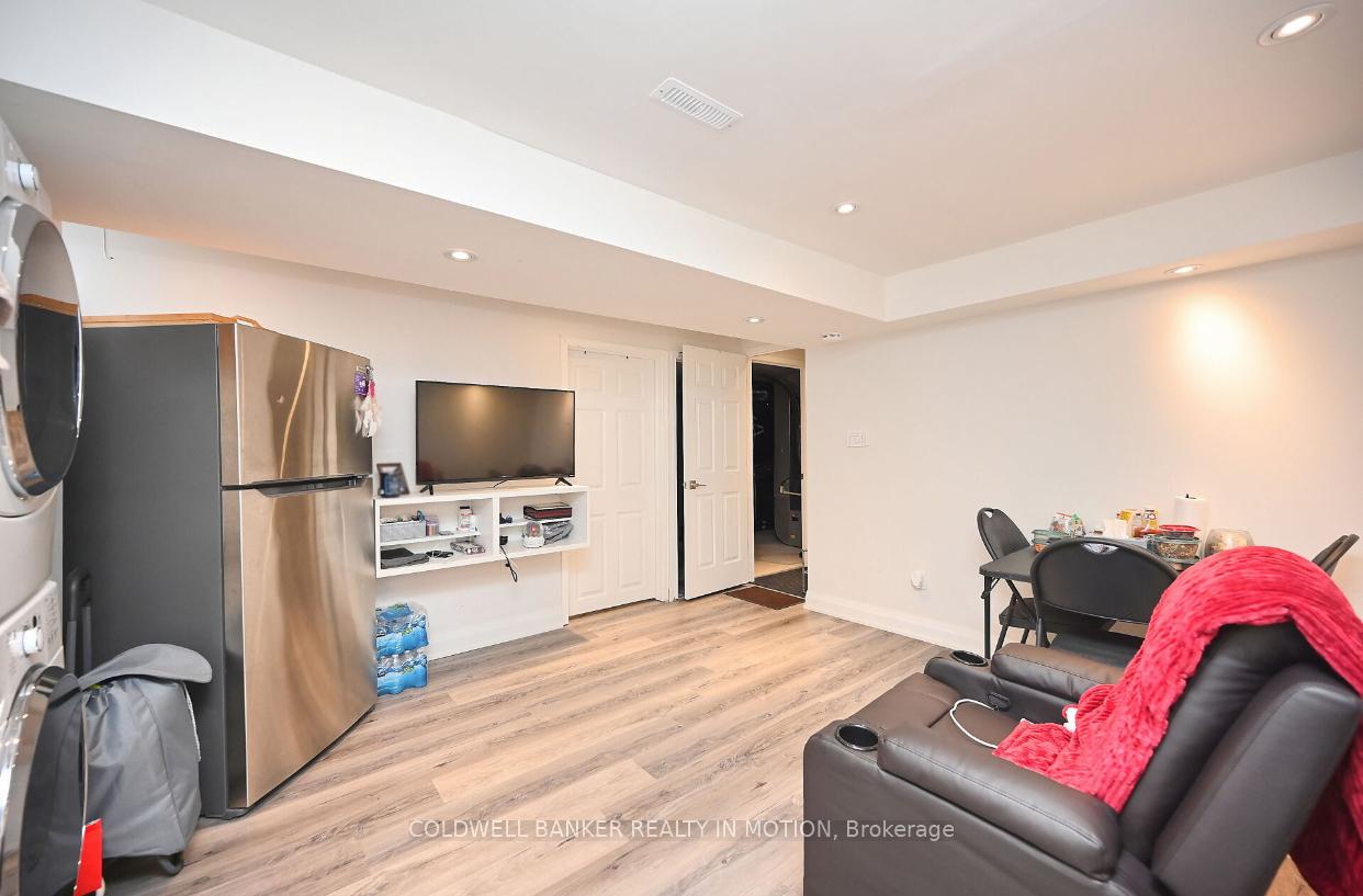 Photo 2 of Unit Basement, 1244 Robson Crescent, Milton, Beaty — HOMEH