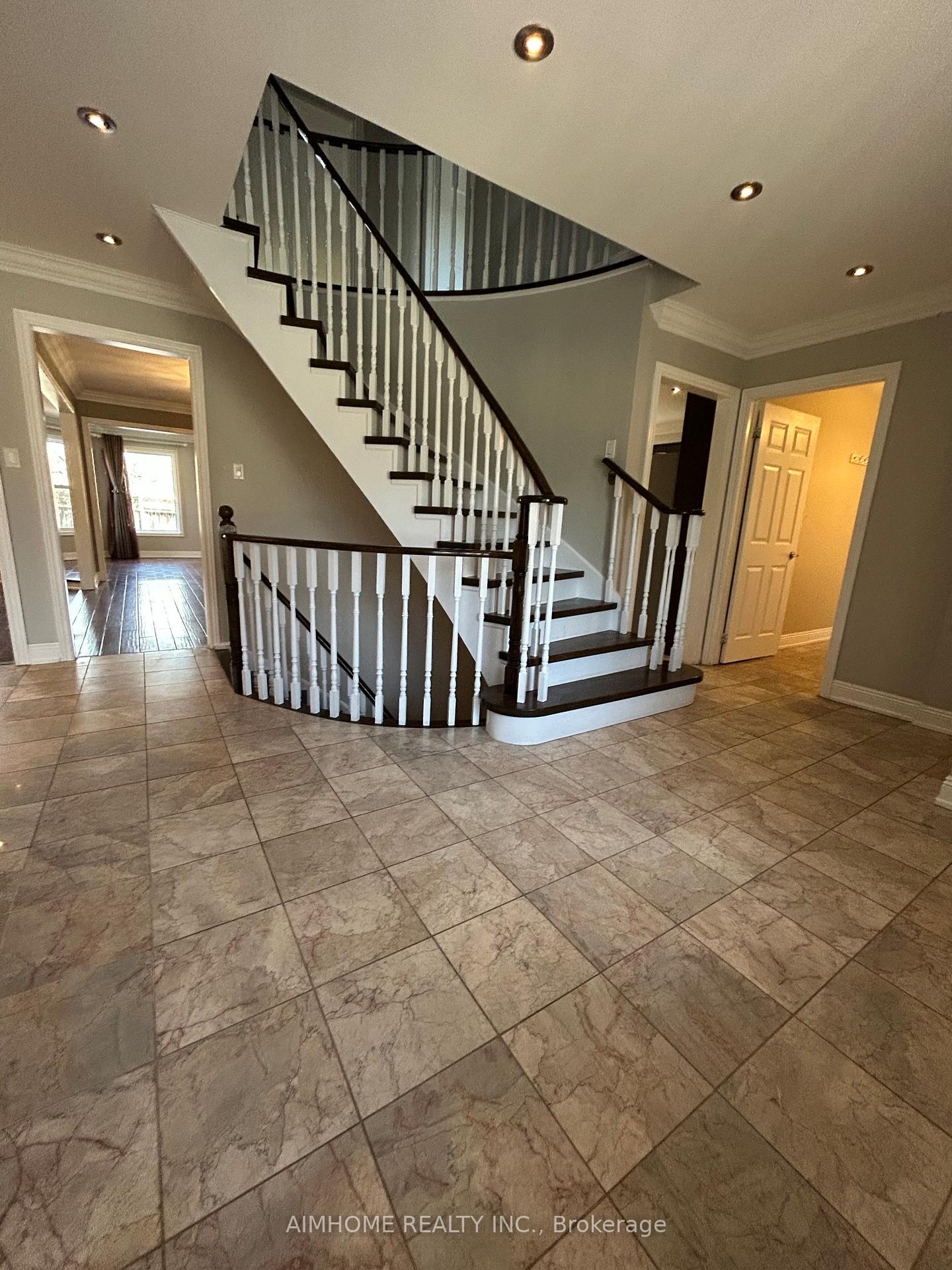 Photo 2 of 57 Mckelvey Drive, Markham, Aileen-Willowbrook — HOMEH