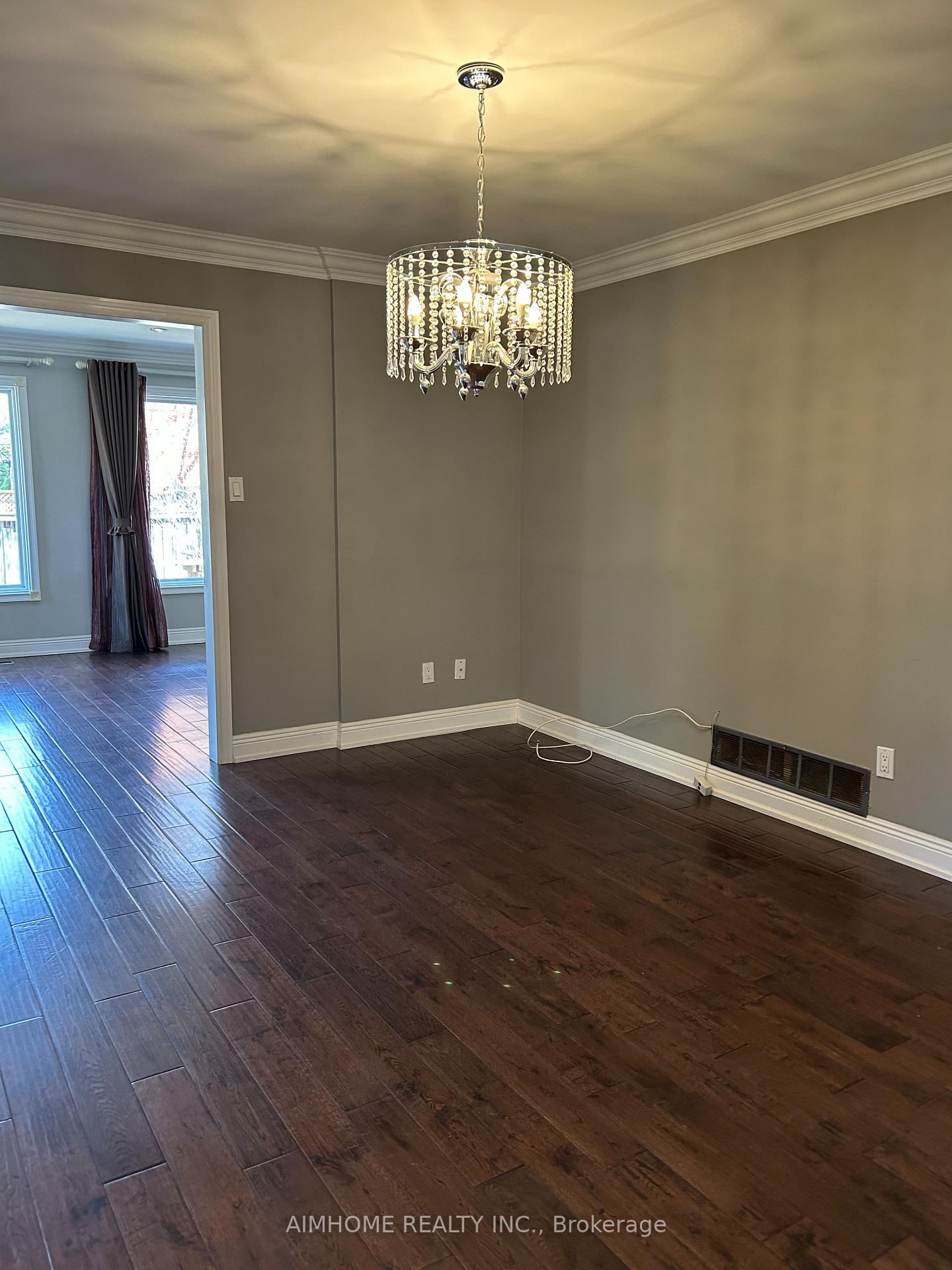 Photo 9 of 57 Mckelvey Drive, Markham, Aileen-Willowbrook — HOMEH