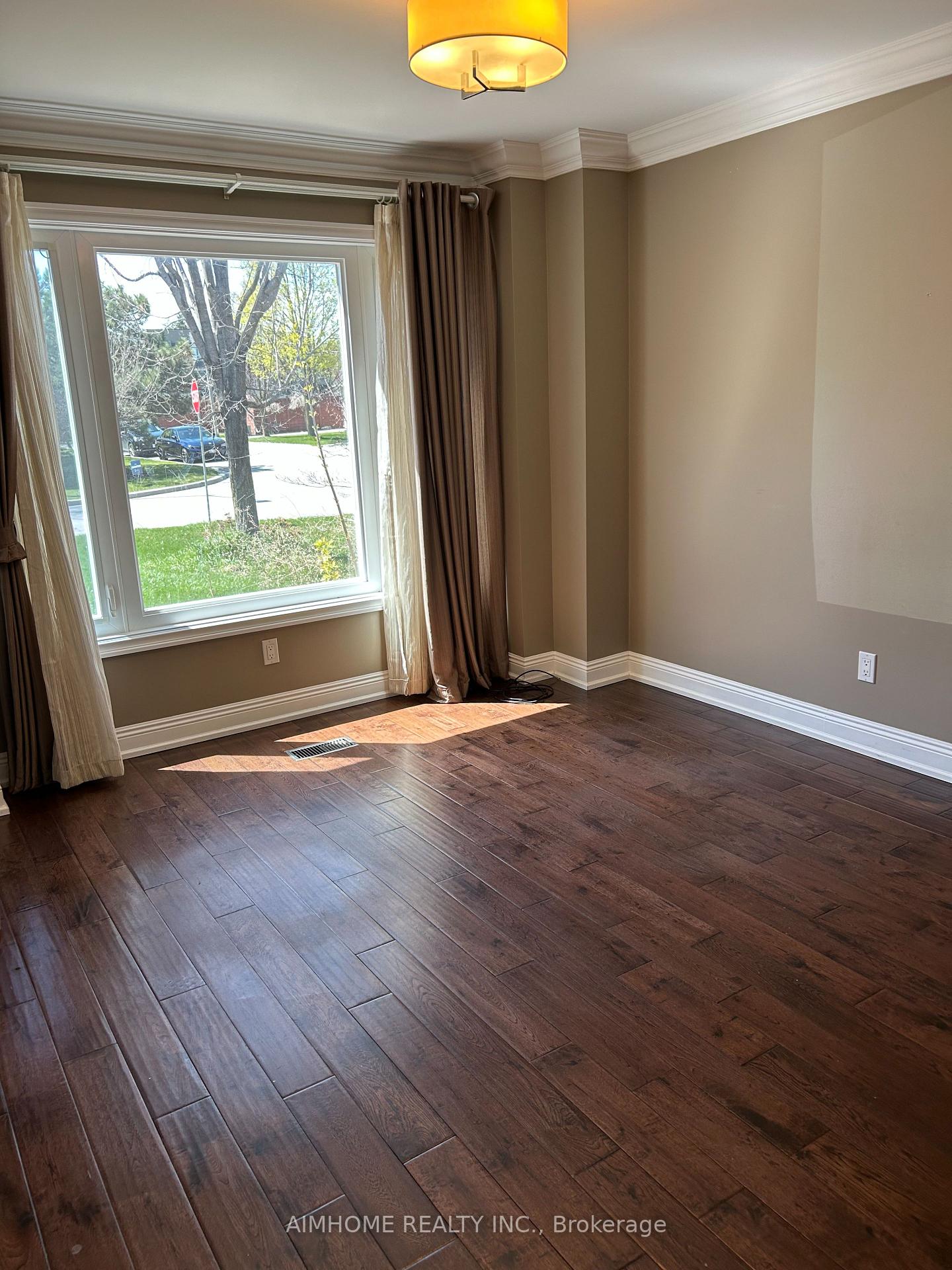 Photo 10 of 57 Mckelvey Drive, Markham, Aileen-Willowbrook — HOMEH