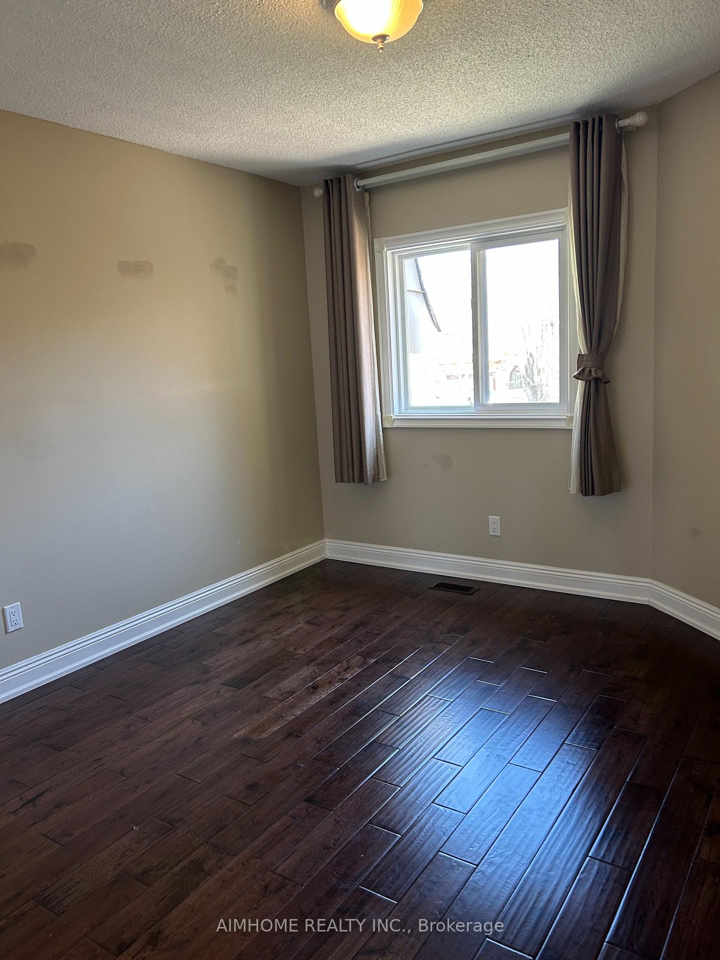 Photo 15 of 57 Mckelvey Drive, Markham, Aileen-Willowbrook — HOMEH