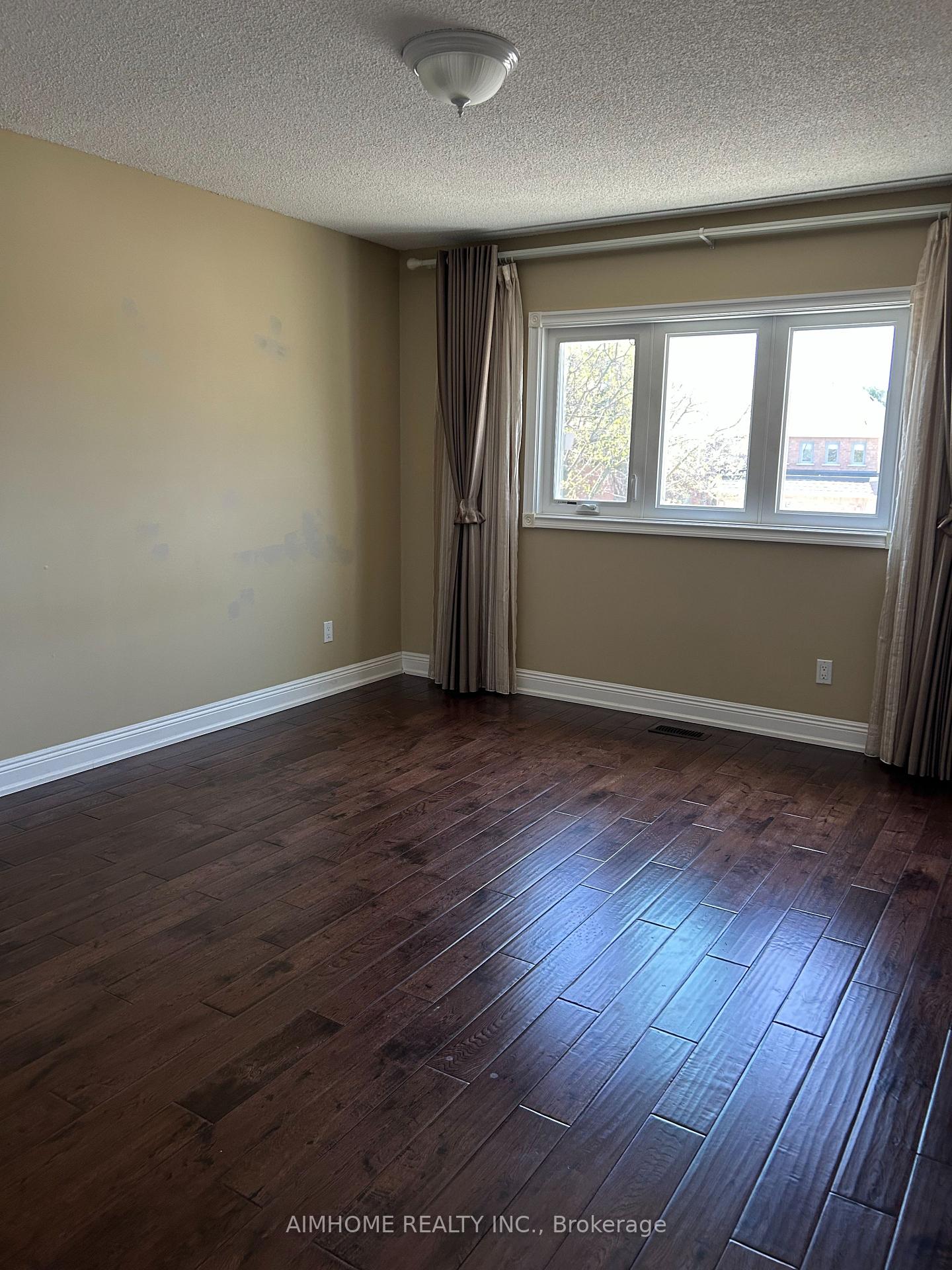 Photo 17 of 57 Mckelvey Drive, Markham, Aileen-Willowbrook — HOMEH
