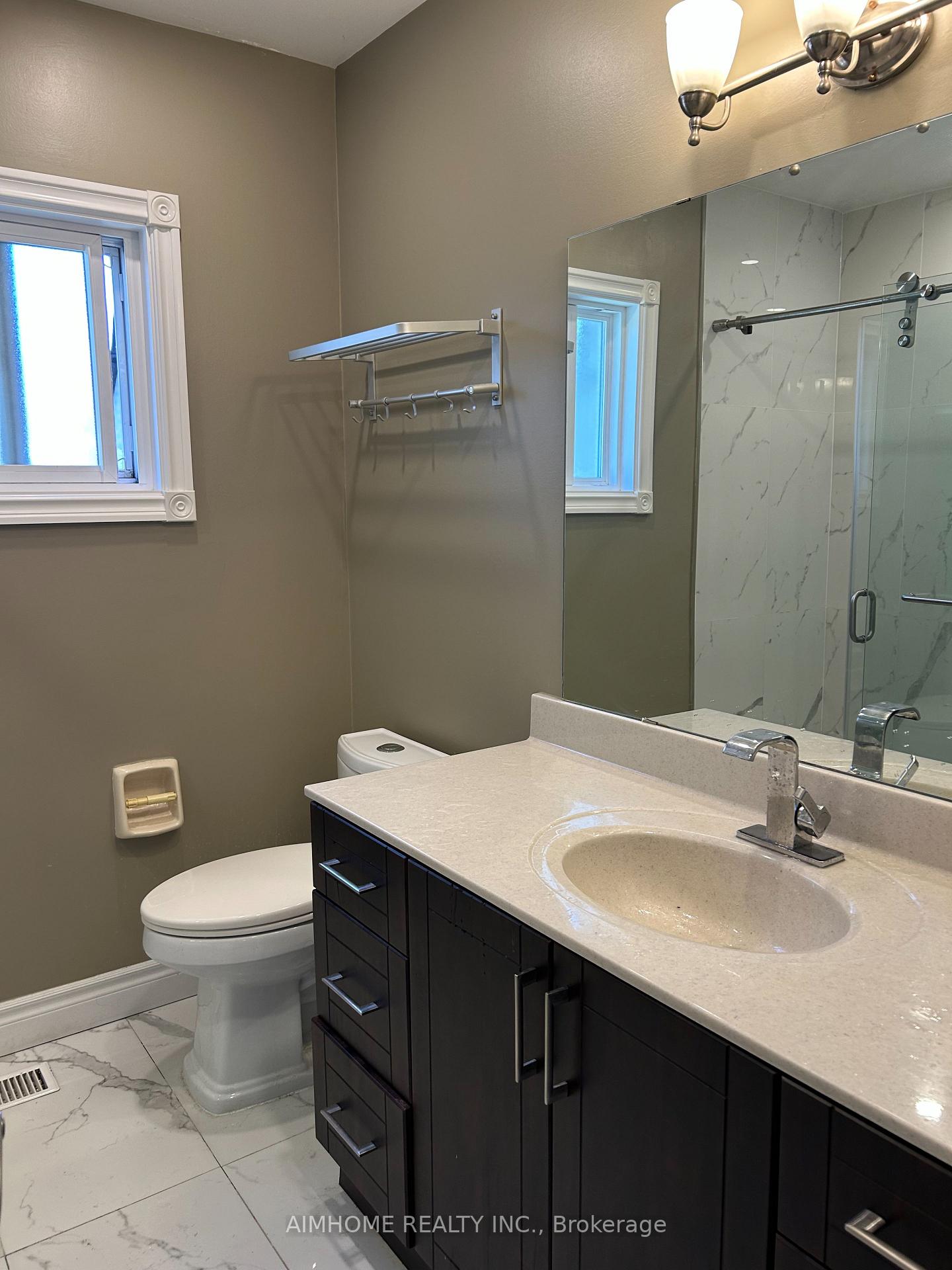 Photo 19 of 57 Mckelvey Drive, Markham, Aileen-Willowbrook — HOMEH