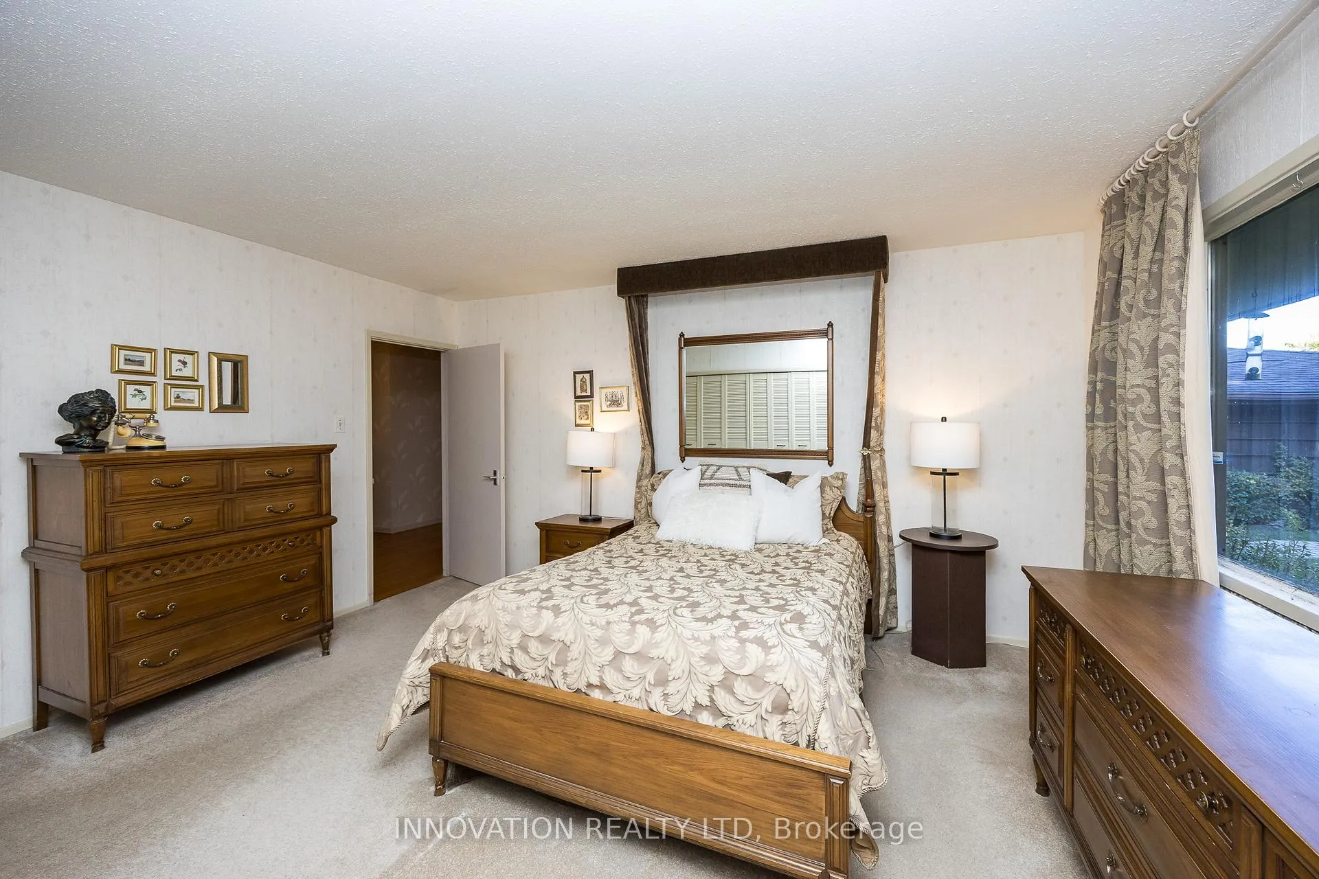 Photo 16 of 52 The Parkway, Ottawa, Kanata - Beaverbrook — HOMEH