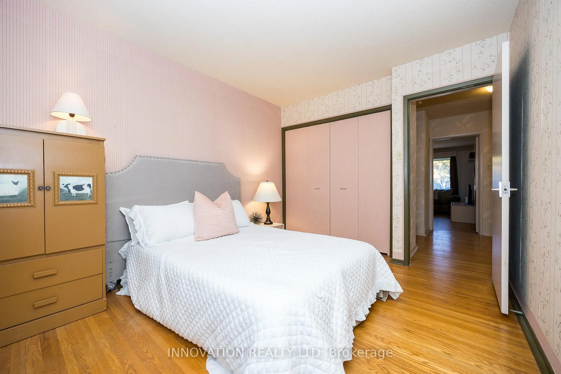 Photo 22 of 52 The Parkway, Ottawa, Kanata - Beaverbrook — HOMEH