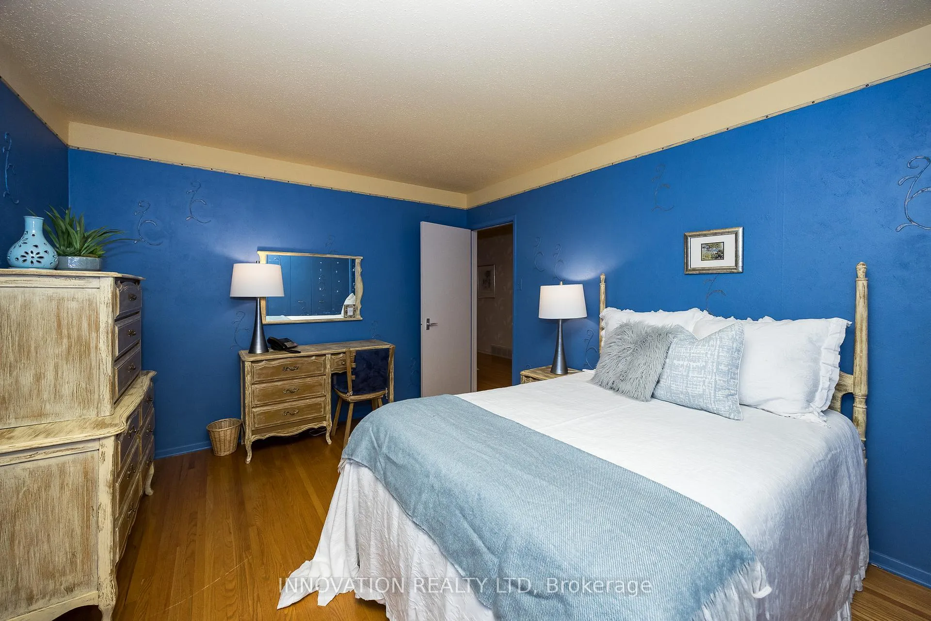 Photo 24 of 52 The Parkway, Ottawa, Kanata - Beaverbrook — HOMEH
