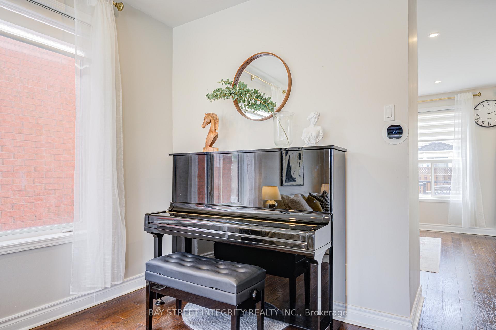 Photo 9 of 50 Dogwood Street, Markham, Wismer — HOMEH