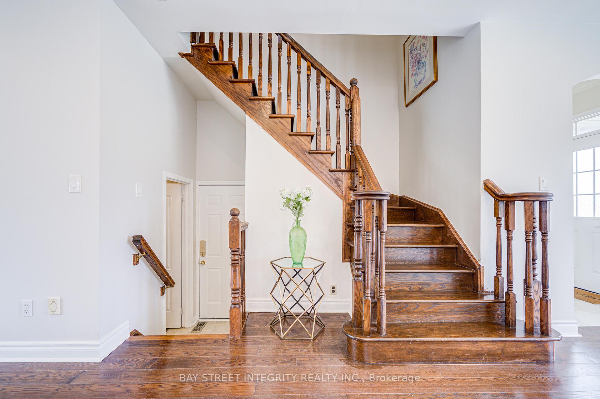 Photo 10 of 50 Dogwood Street, Markham, Wismer — HOMEH