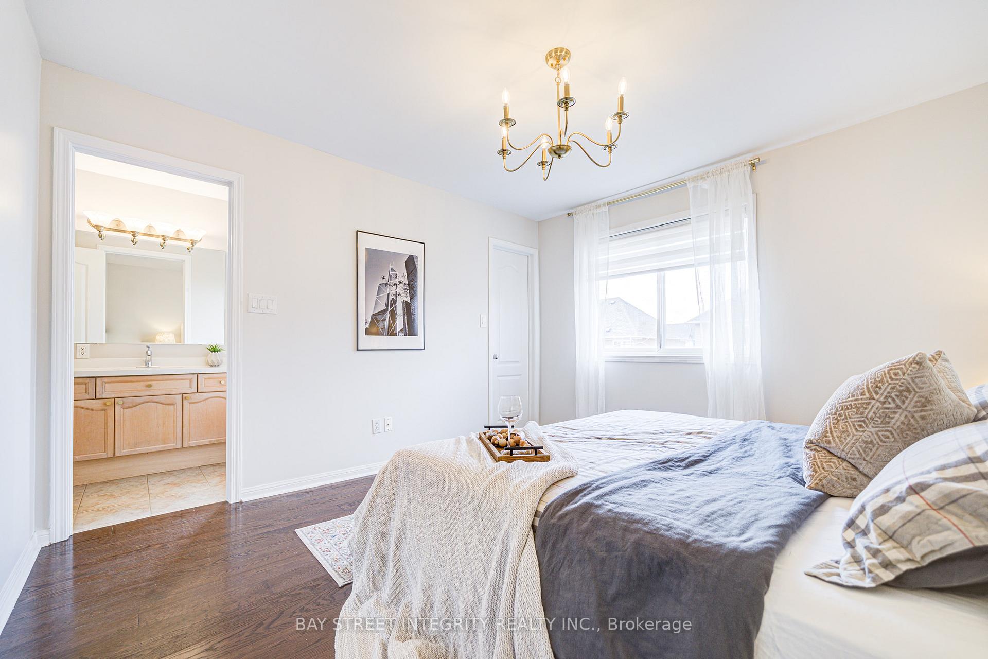 Photo 30 of 50 Dogwood Street, Markham, Wismer — HOMEH