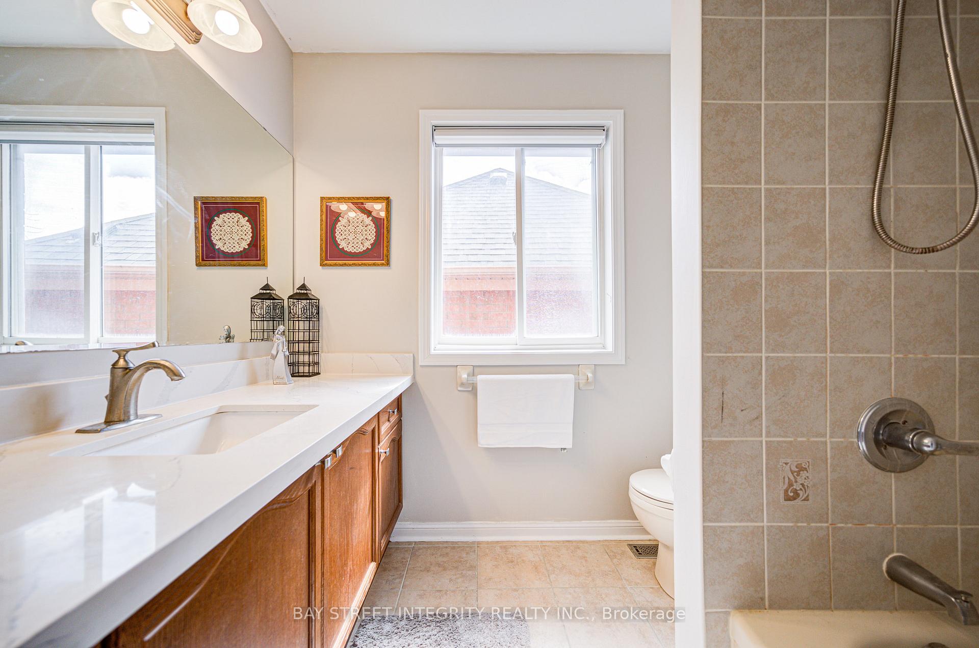 Photo 36 of 50 Dogwood Street, Markham, Wismer — HOMEH