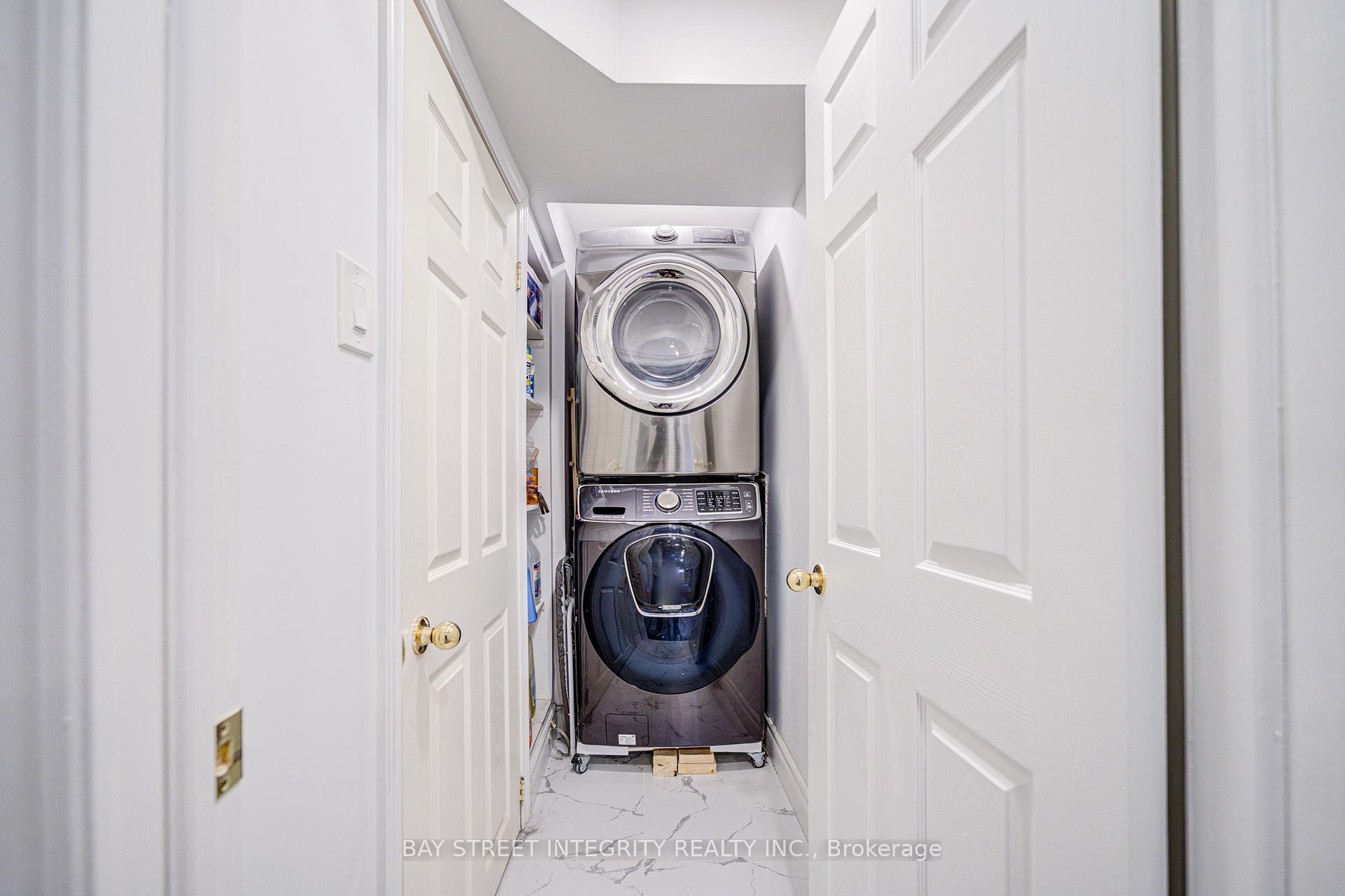 Photo 38 of 50 Dogwood Street, Markham, Wismer — HOMEH