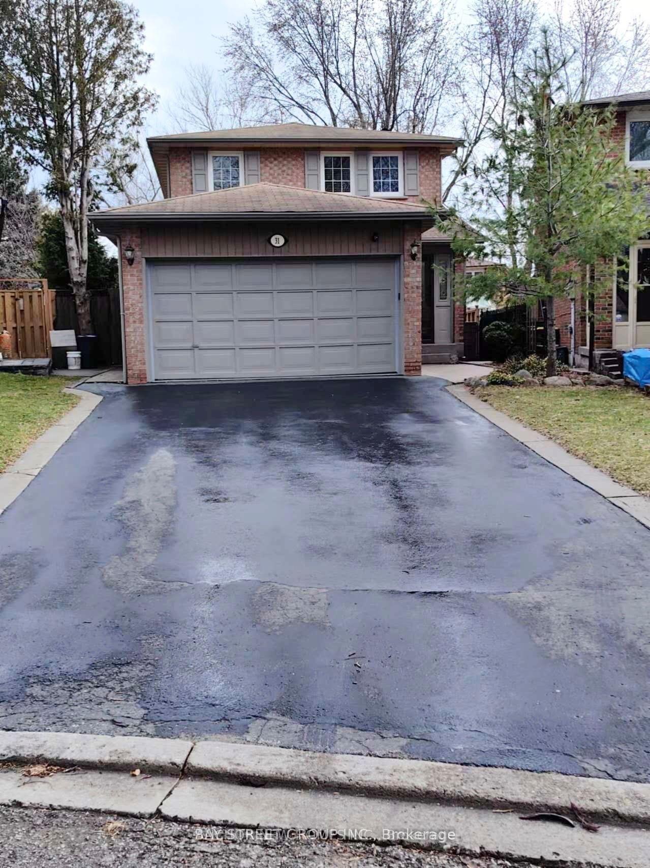 Front of Unit Bsmt, 31 Richwood Drive