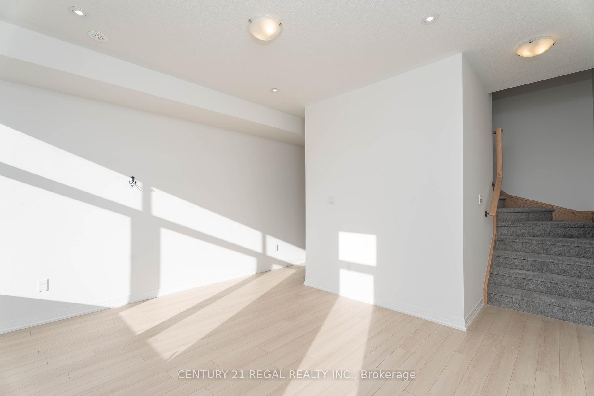 Photo 12 of 19 Carneros Way, Markham, Box Grove — HOMEH
