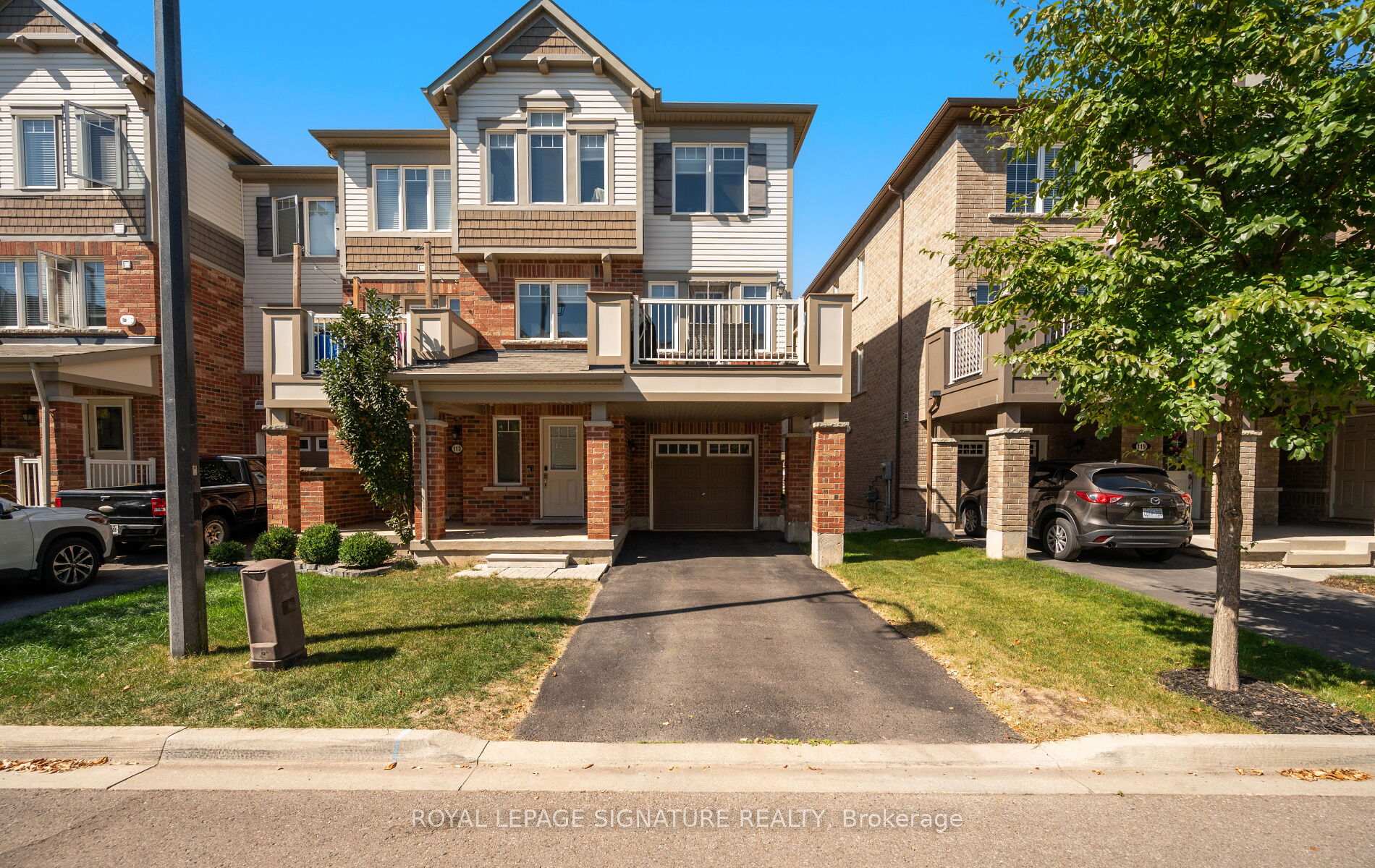 Front of 115 Frost Court