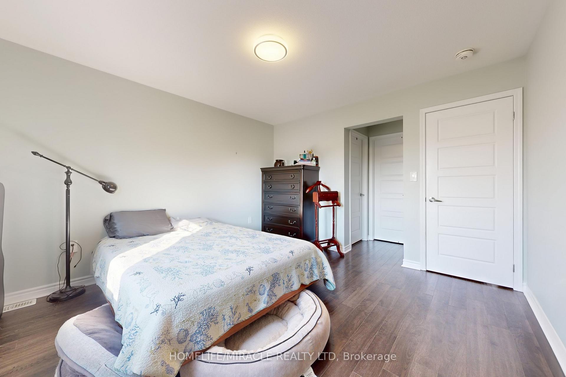 Photo 27 of 1168 Duignan Crescent, Milton, Ford — HOMEH