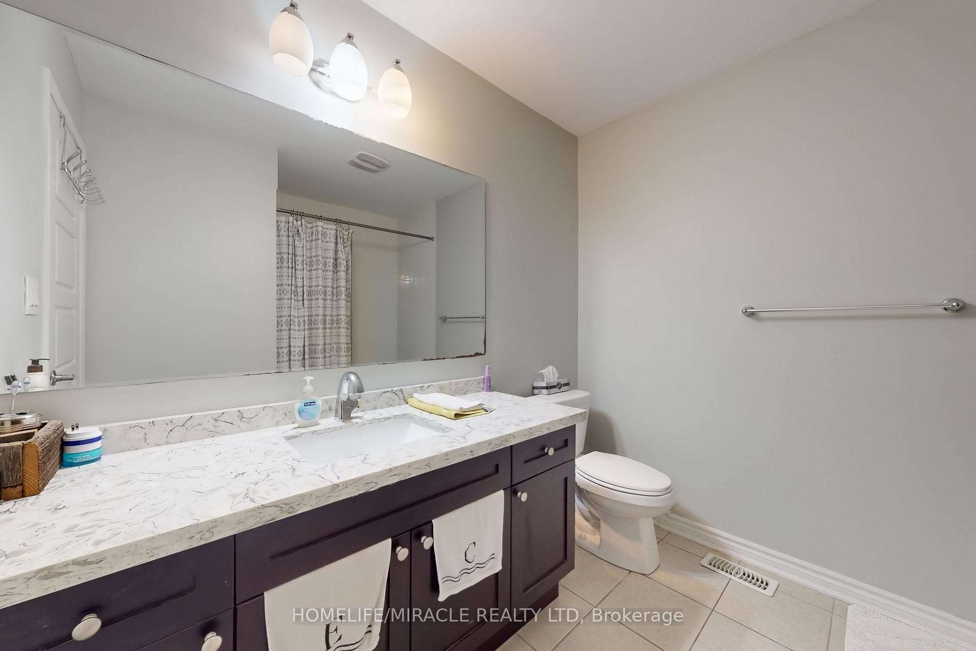 Photo 26 of 1168 Duignan Crescent, Milton, Ford — HOMEH