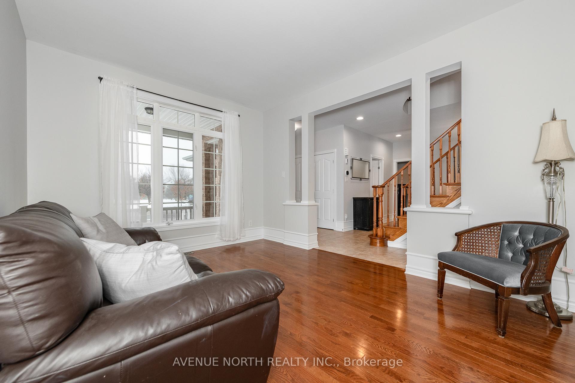 Photo 10 of 97 Bridle Park Drive, Ottawa, Kanata - Bridlewood — HOMEH