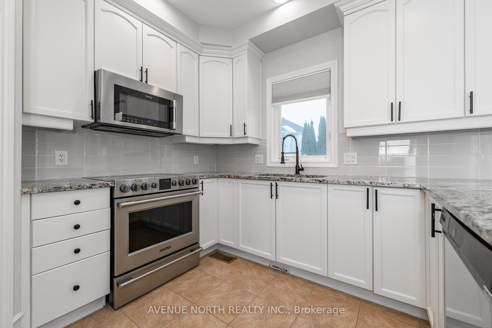Photo 13 of 97 Bridle Park Drive, Ottawa, Kanata - Bridlewood — HOMEH
