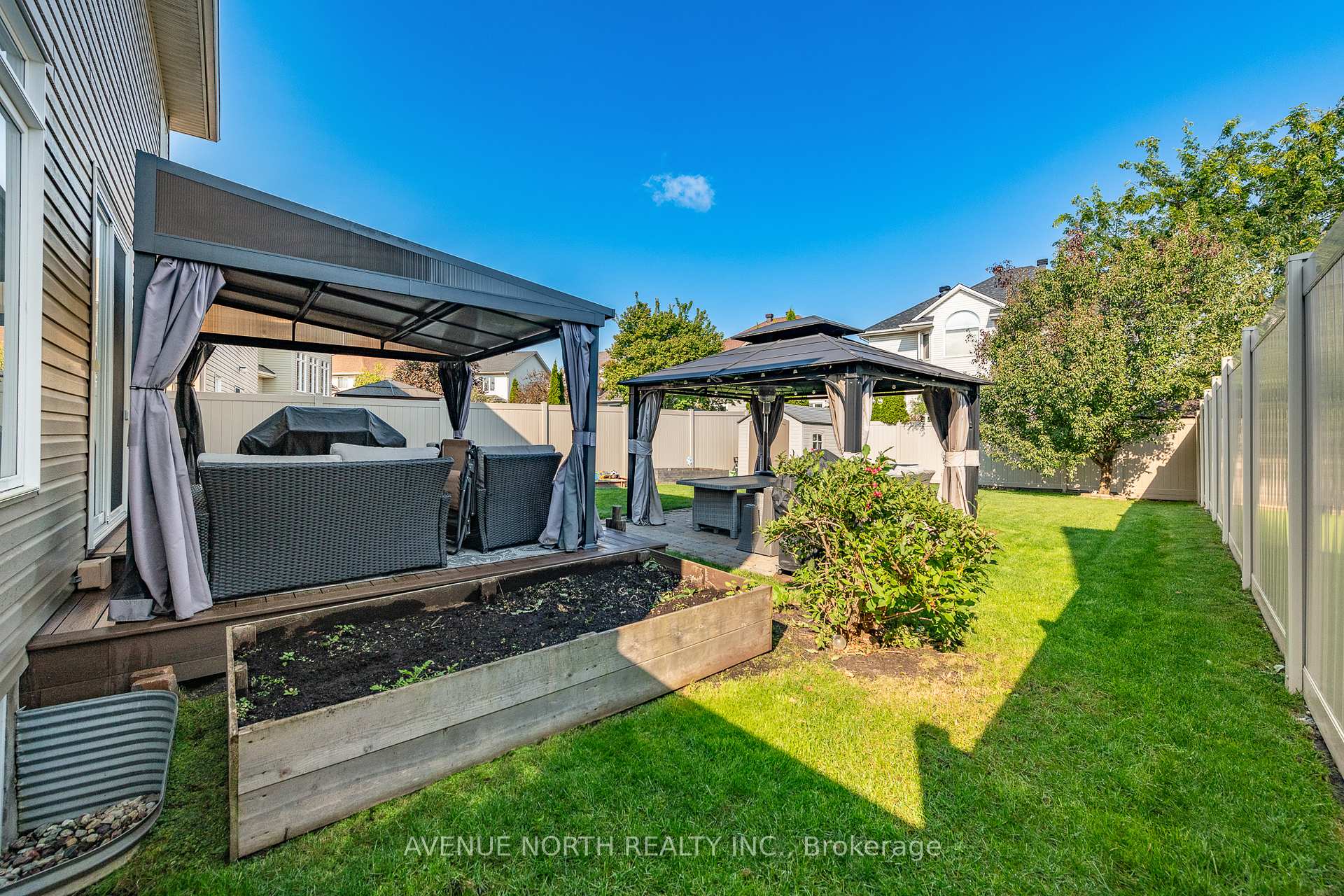 Photo 39 of 97 Bridle Park Drive, Ottawa, Kanata - Bridlewood — HOMEH