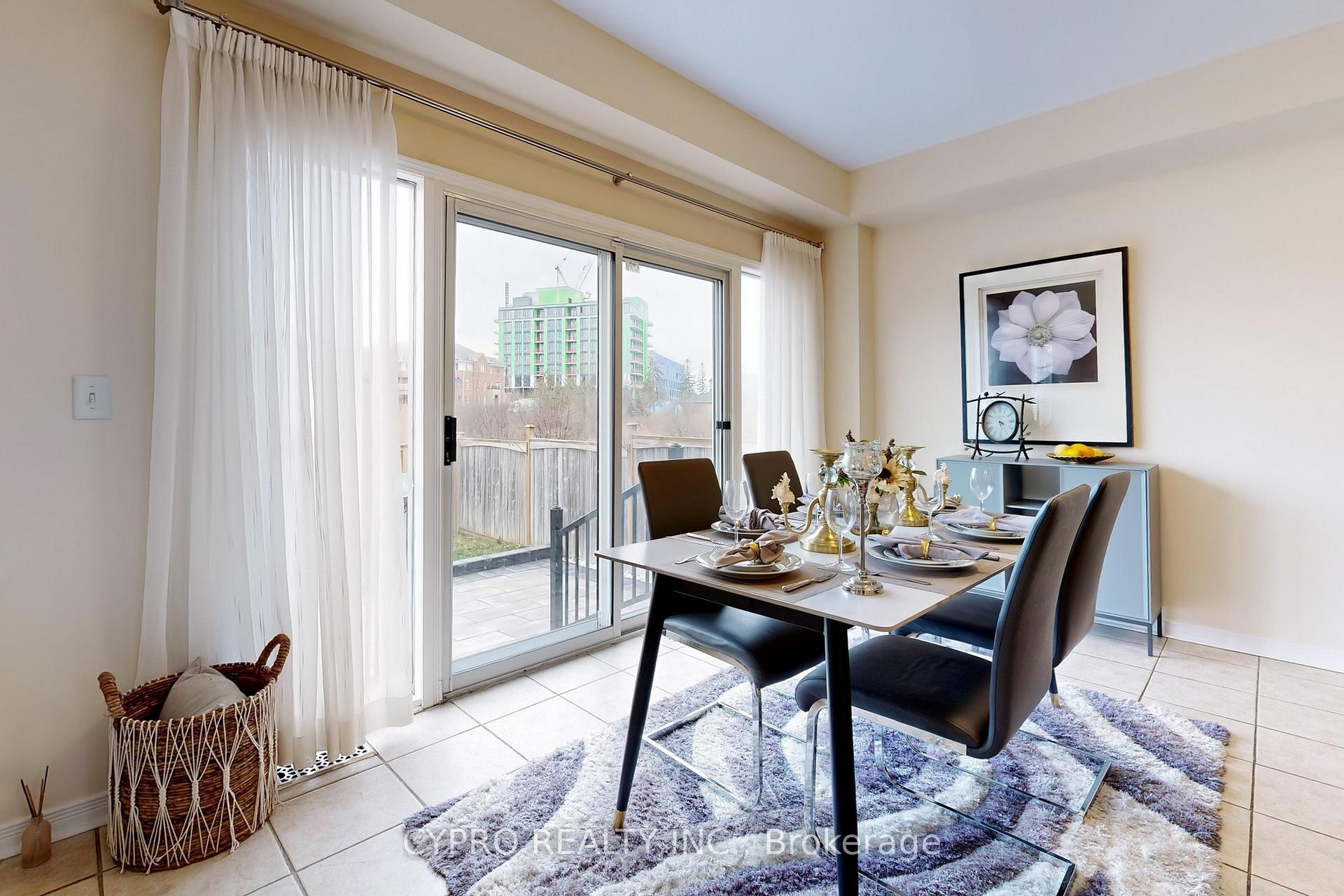 Photo 24 of 29 Lampton Crescent, Markham, Wismer — HOMEH