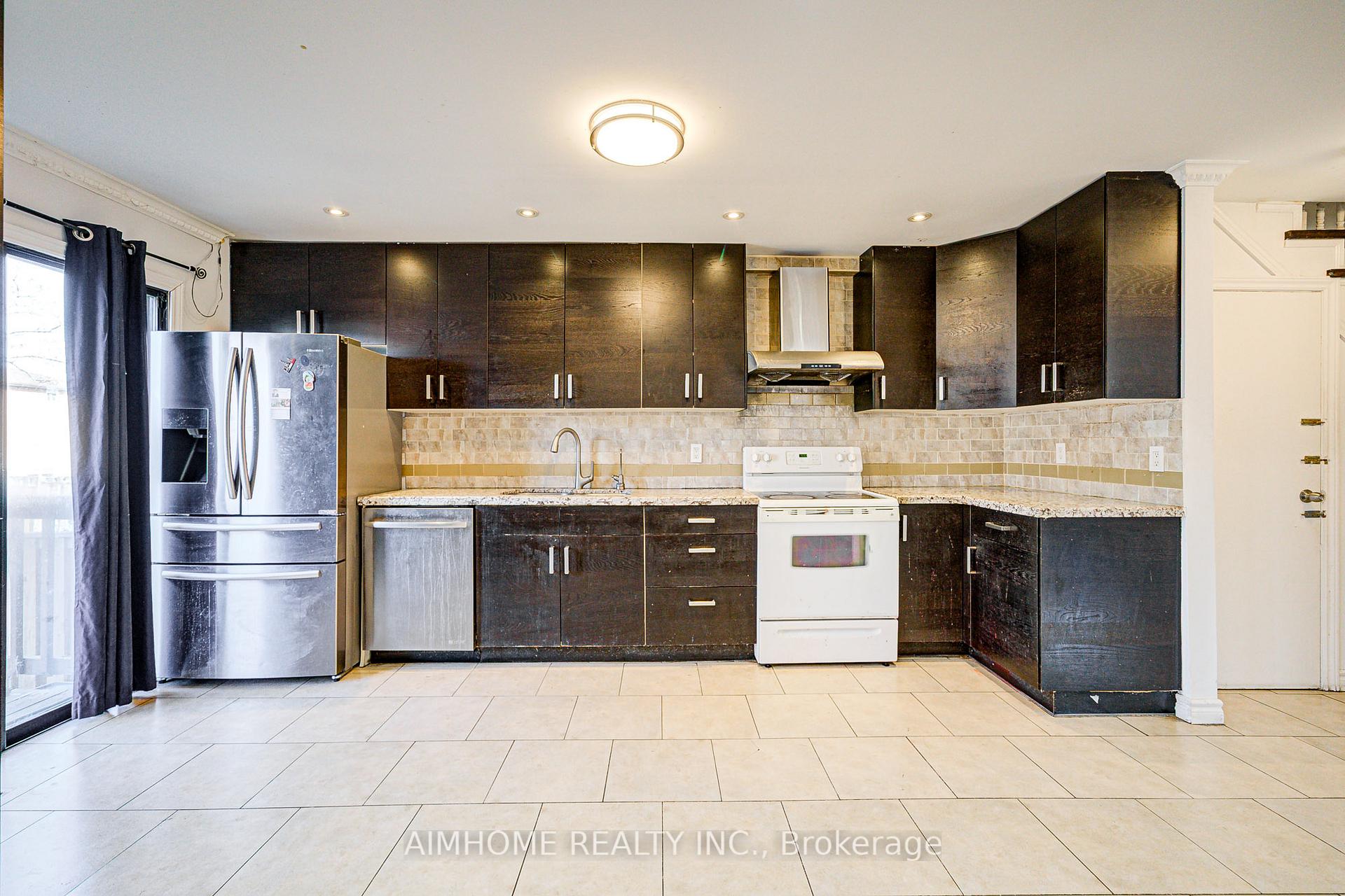 Photo 13 of 133 Ashmore Crescent, Markham, Milliken Mills East — HOMEH