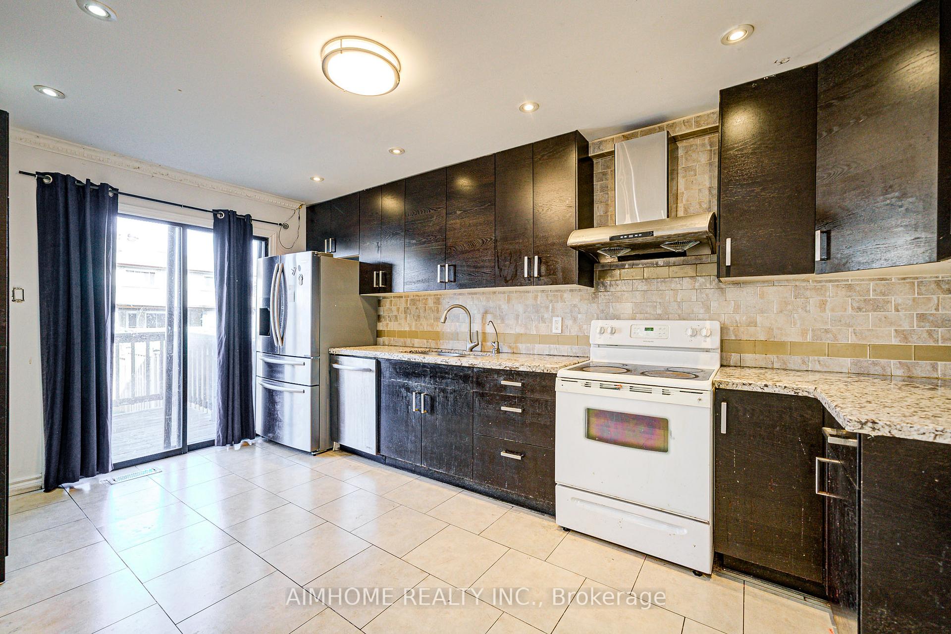 Photo 14 of 133 Ashmore Crescent, Markham, Milliken Mills East — HOMEH