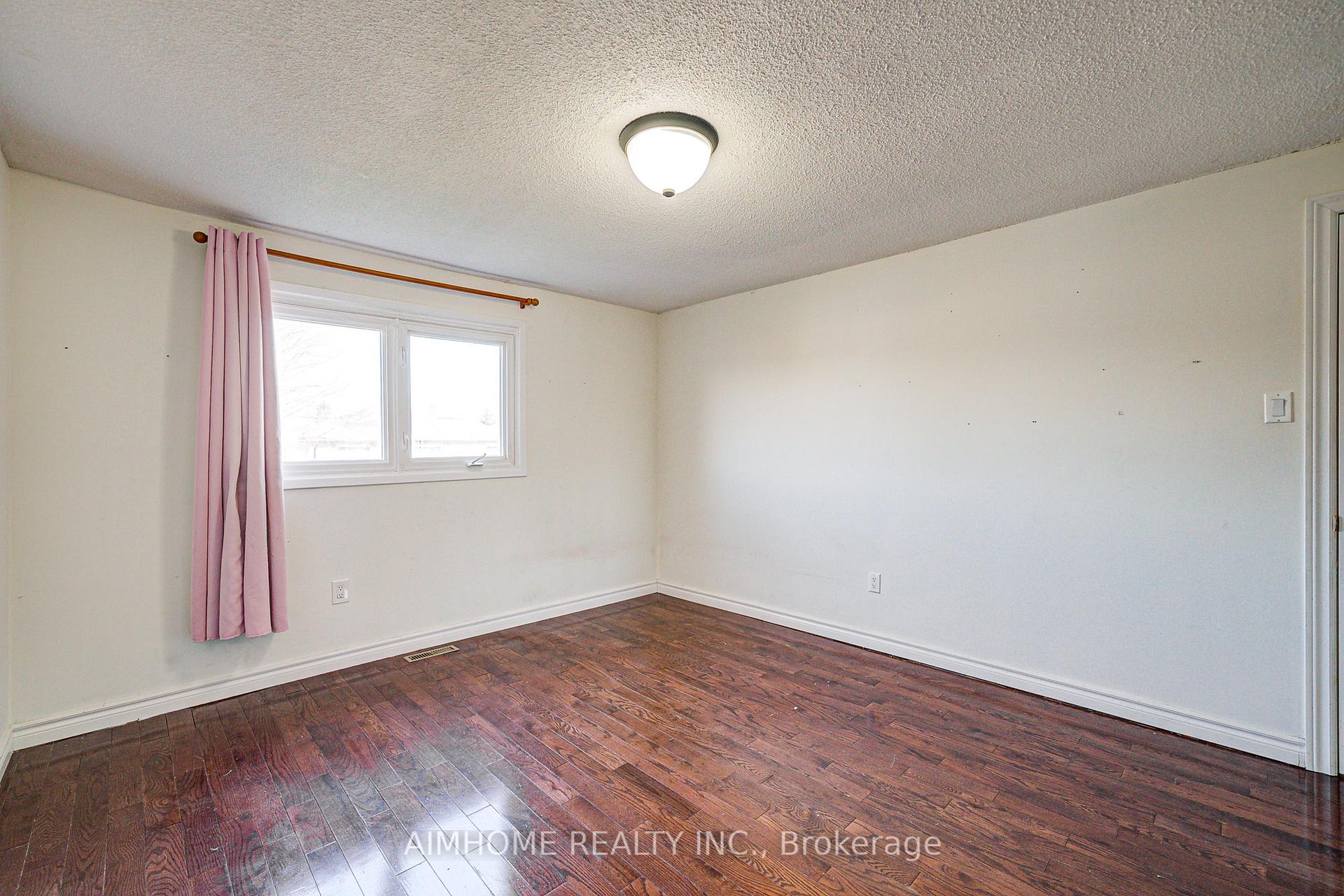 Photo 23 of 133 Ashmore Crescent, Markham, Milliken Mills East — HOMEH