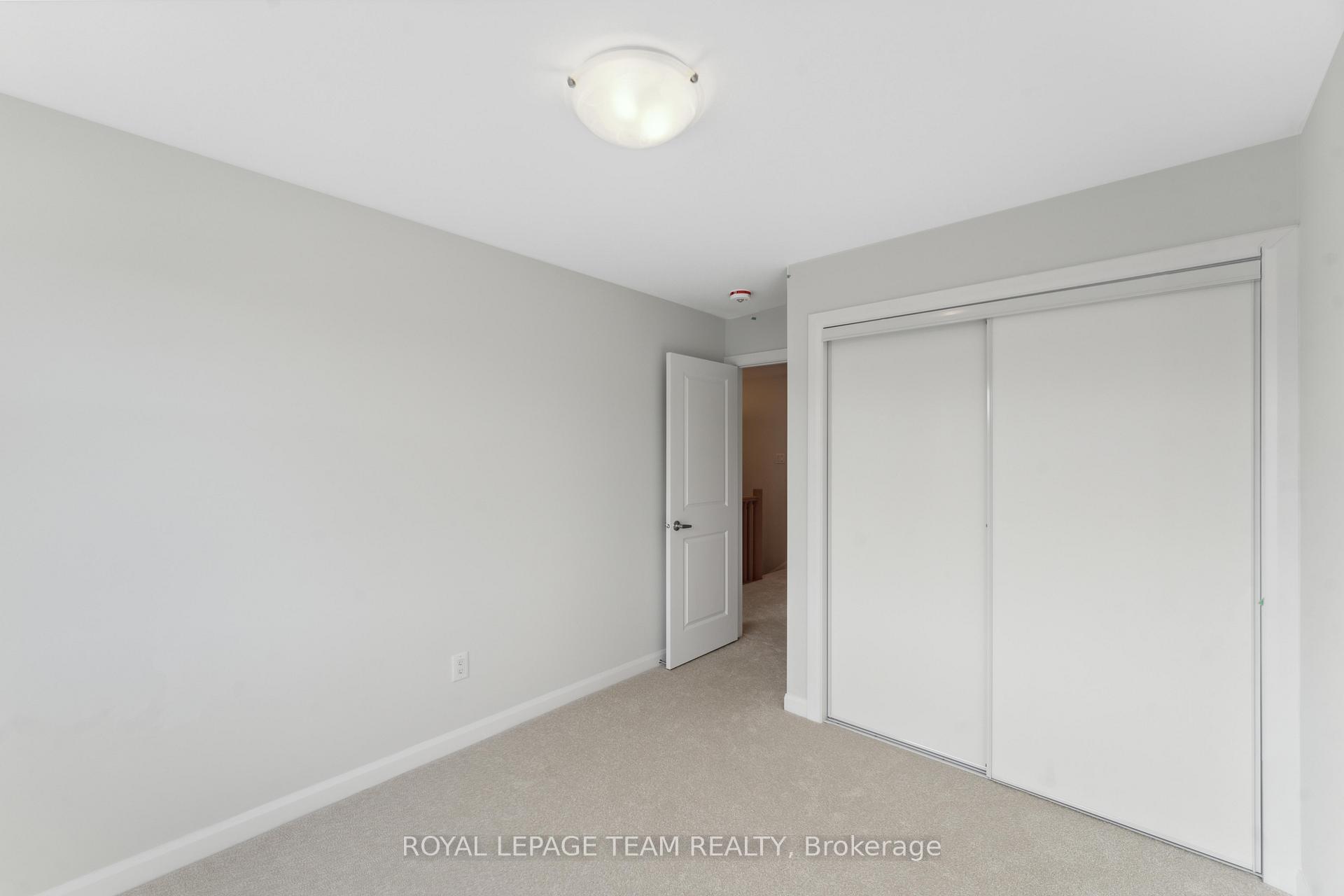 Photo 20 of 134 Invention Boulevard, Ottawa, Kanata - Morgan's Grant/South March — HOMEH