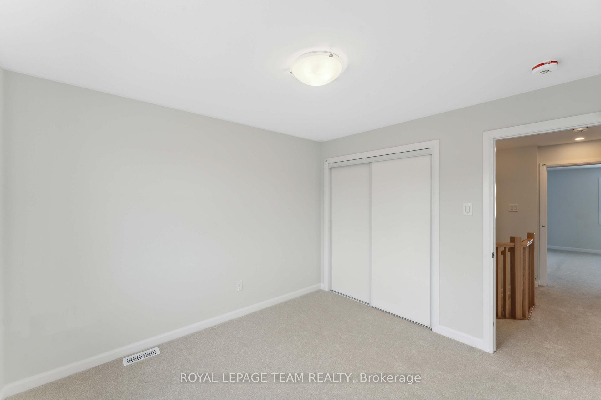 Photo 21 of 134 Invention Boulevard, Ottawa, Kanata - Morgan's Grant/South March — HOMEH