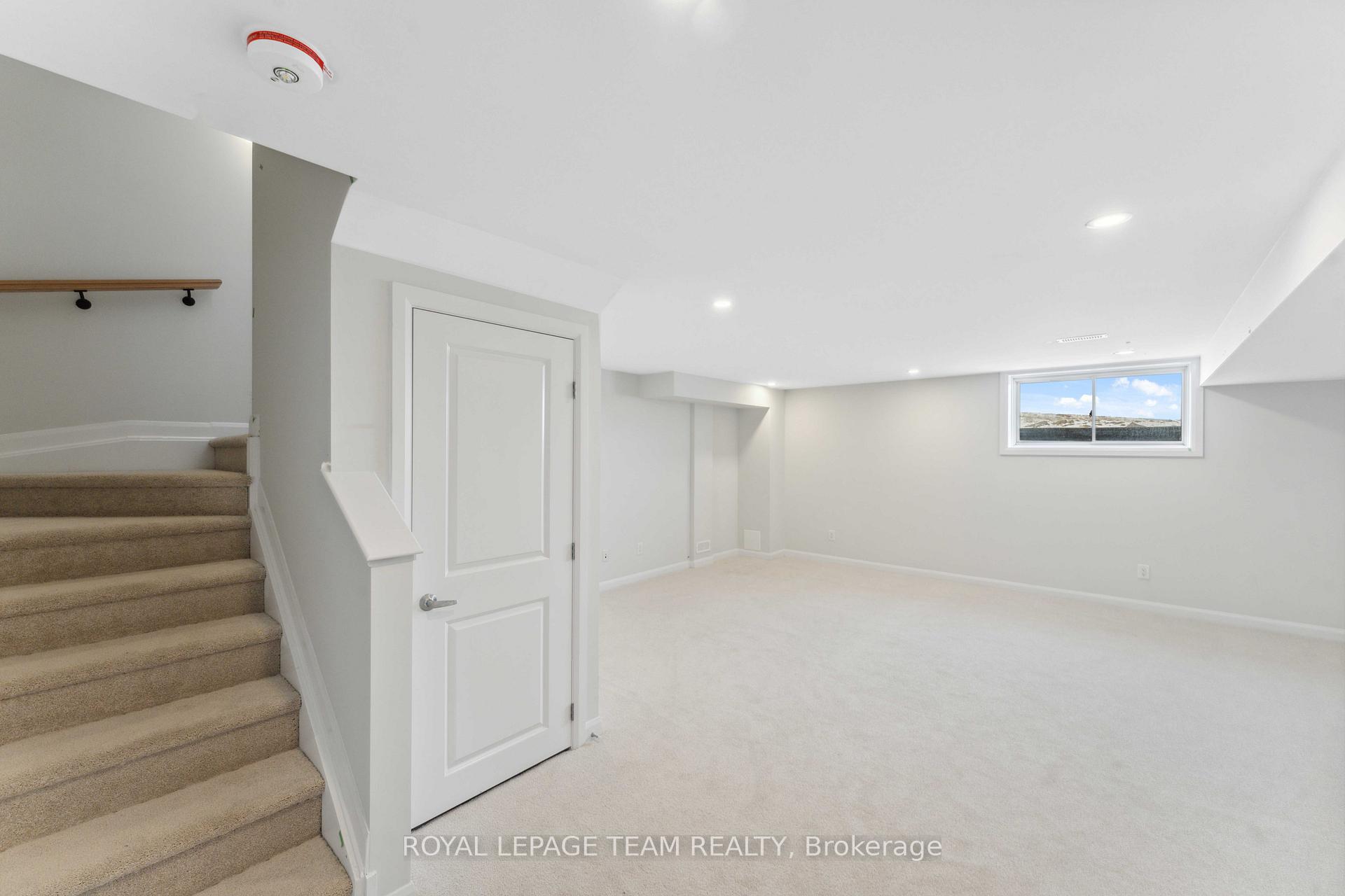 Photo 25 of 134 Invention Boulevard, Ottawa, Kanata - Morgan's Grant/South March — HOMEH