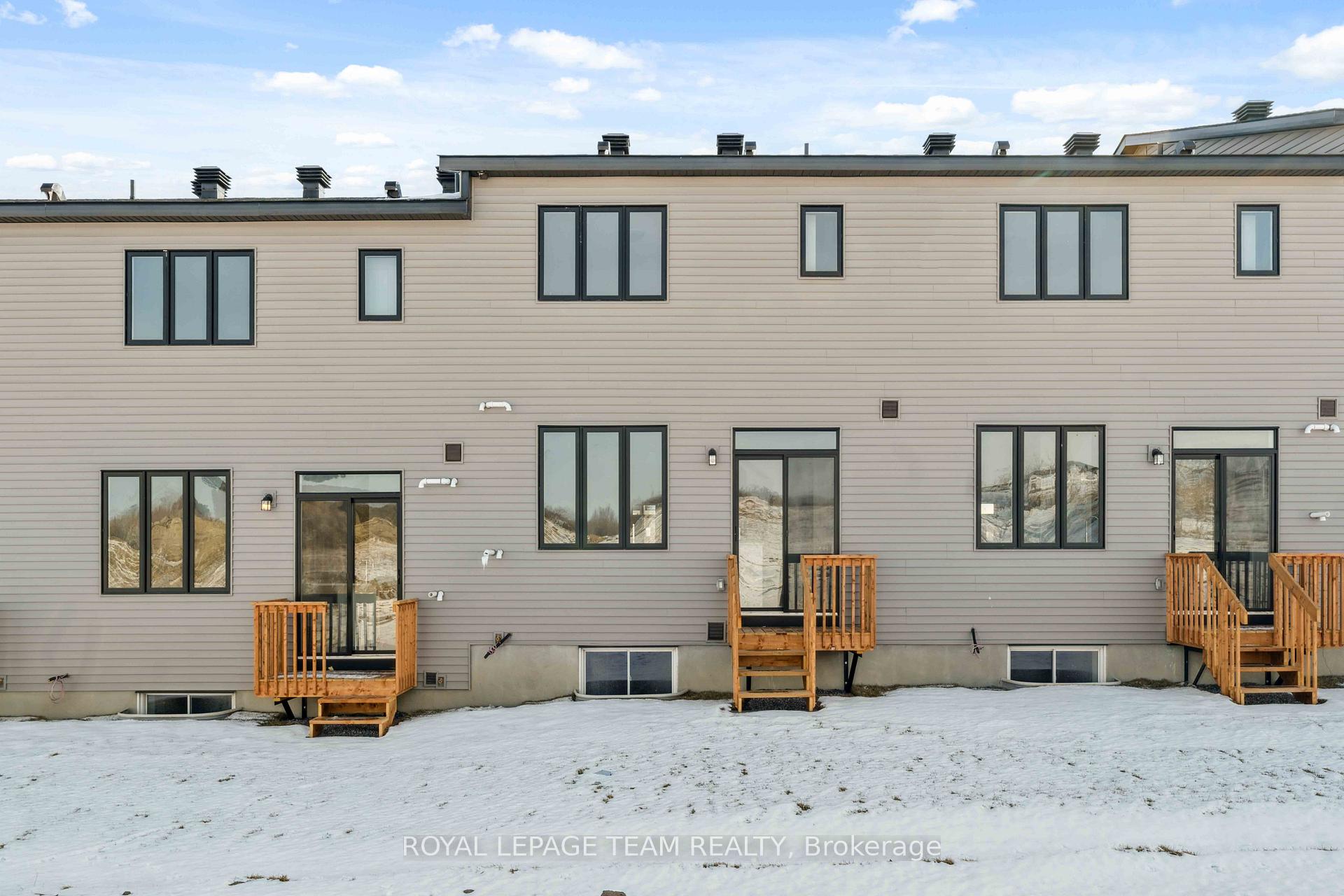 Photo 30 of 134 Invention Boulevard, Ottawa, Kanata - Morgan's Grant/South March — HOMEH