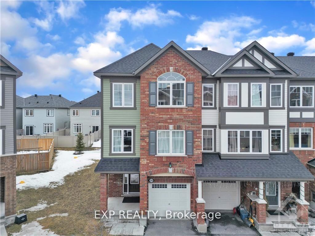 Photo 1 of 128 Gelderland, Ottawa, Kanata - Emerald Meadows/Trailwest — HOMEH