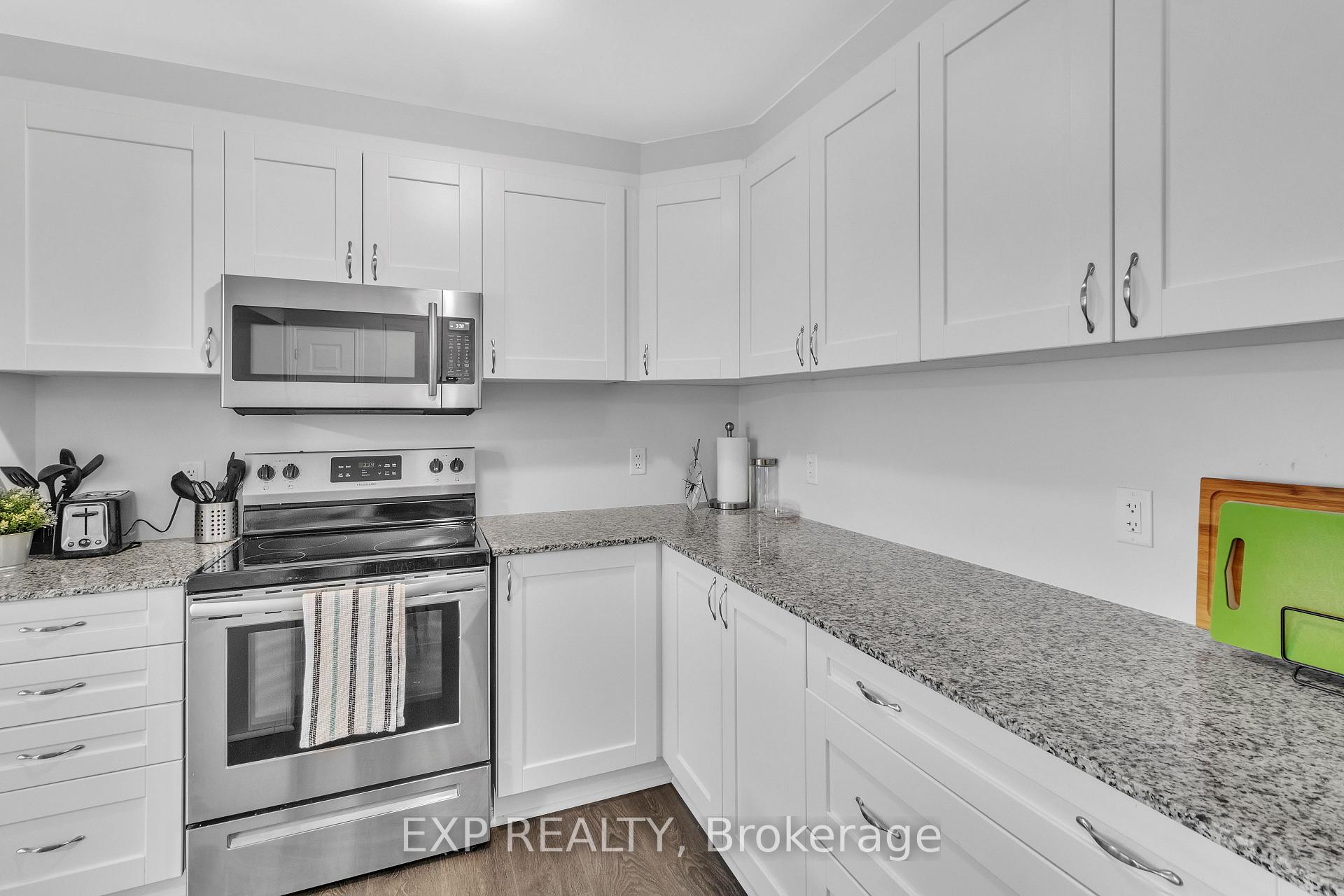 Photo 5 of 128 Gelderland, Ottawa, Kanata - Emerald Meadows/Trailwest — HOMEH