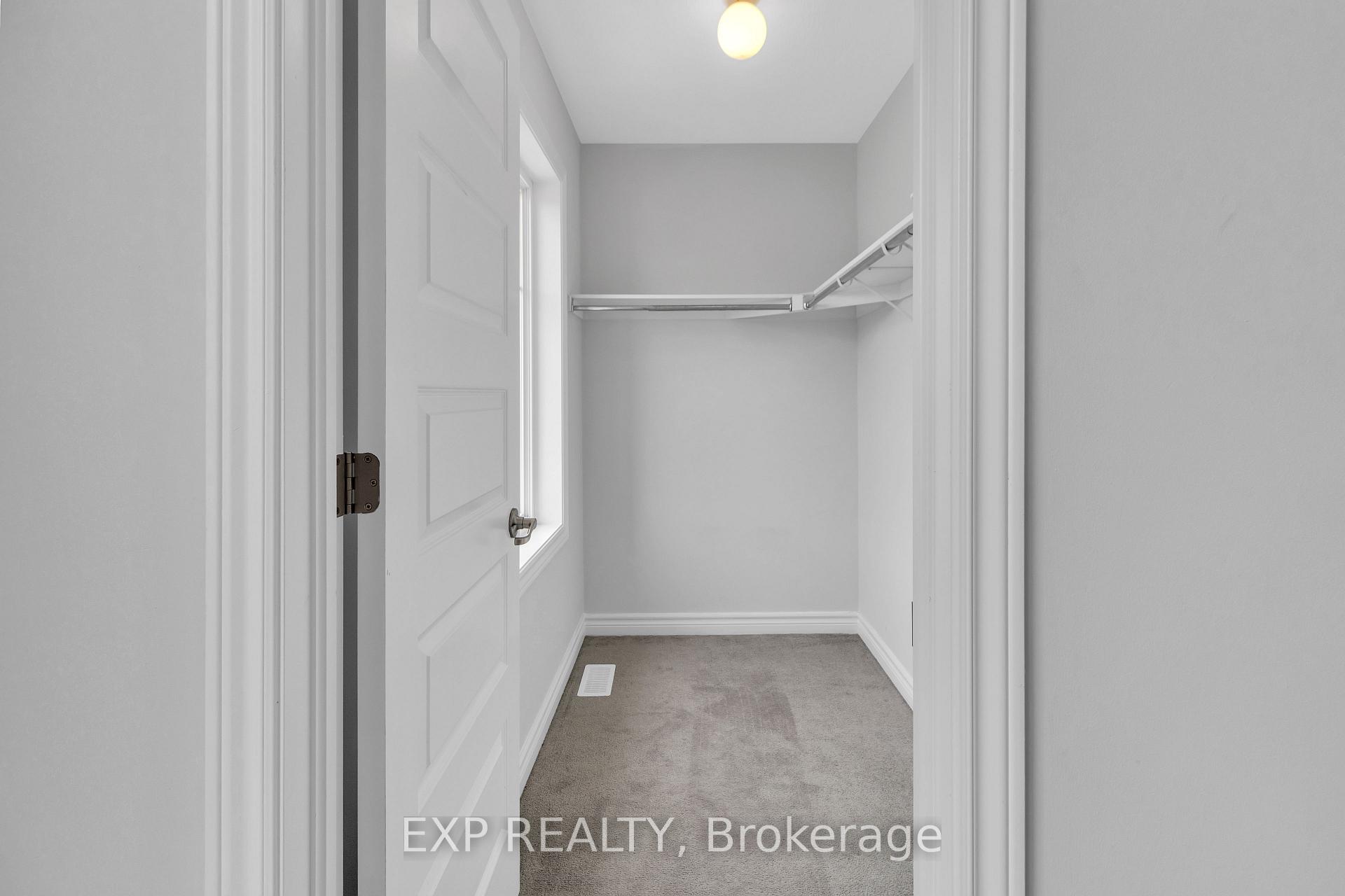 Photo 11 of 128 Gelderland, Ottawa, Kanata - Emerald Meadows/Trailwest — HOMEH