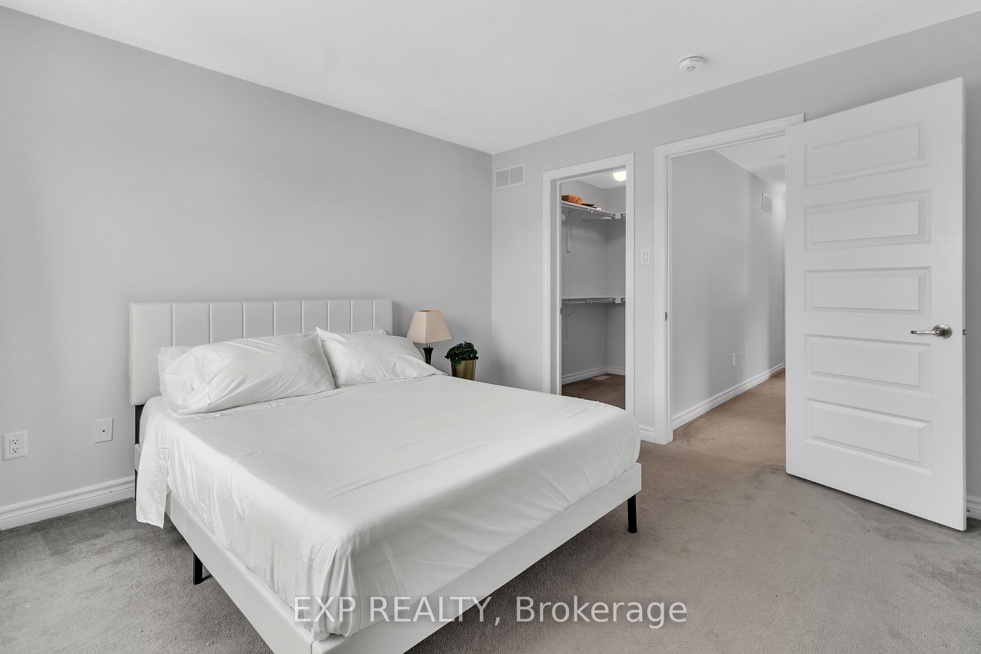 Photo 12 of 128 Gelderland, Ottawa, Kanata - Emerald Meadows/Trailwest — HOMEH