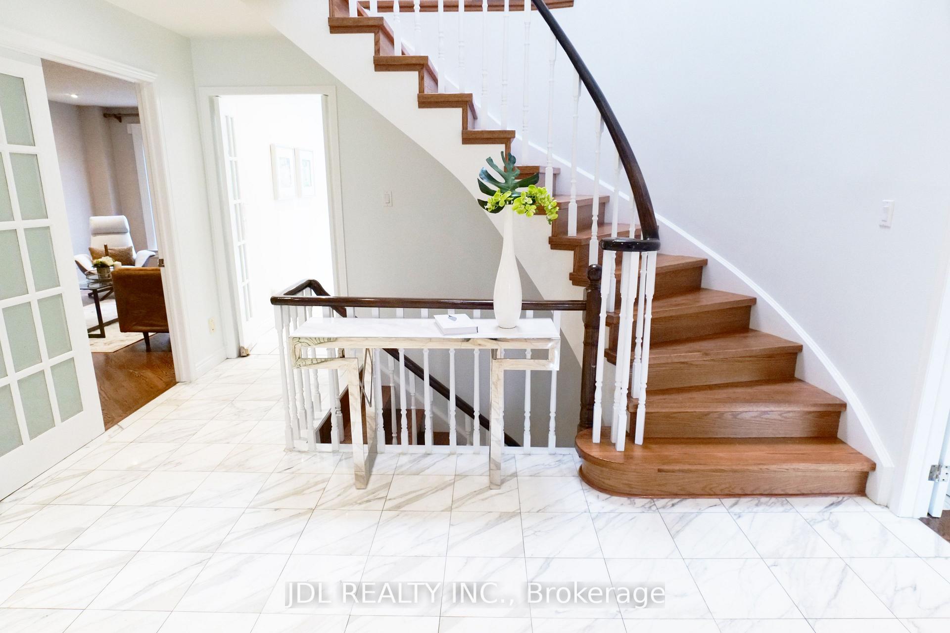 Photo 2 of 15 Lang Road E, Markham, Thornlea — HOMEH