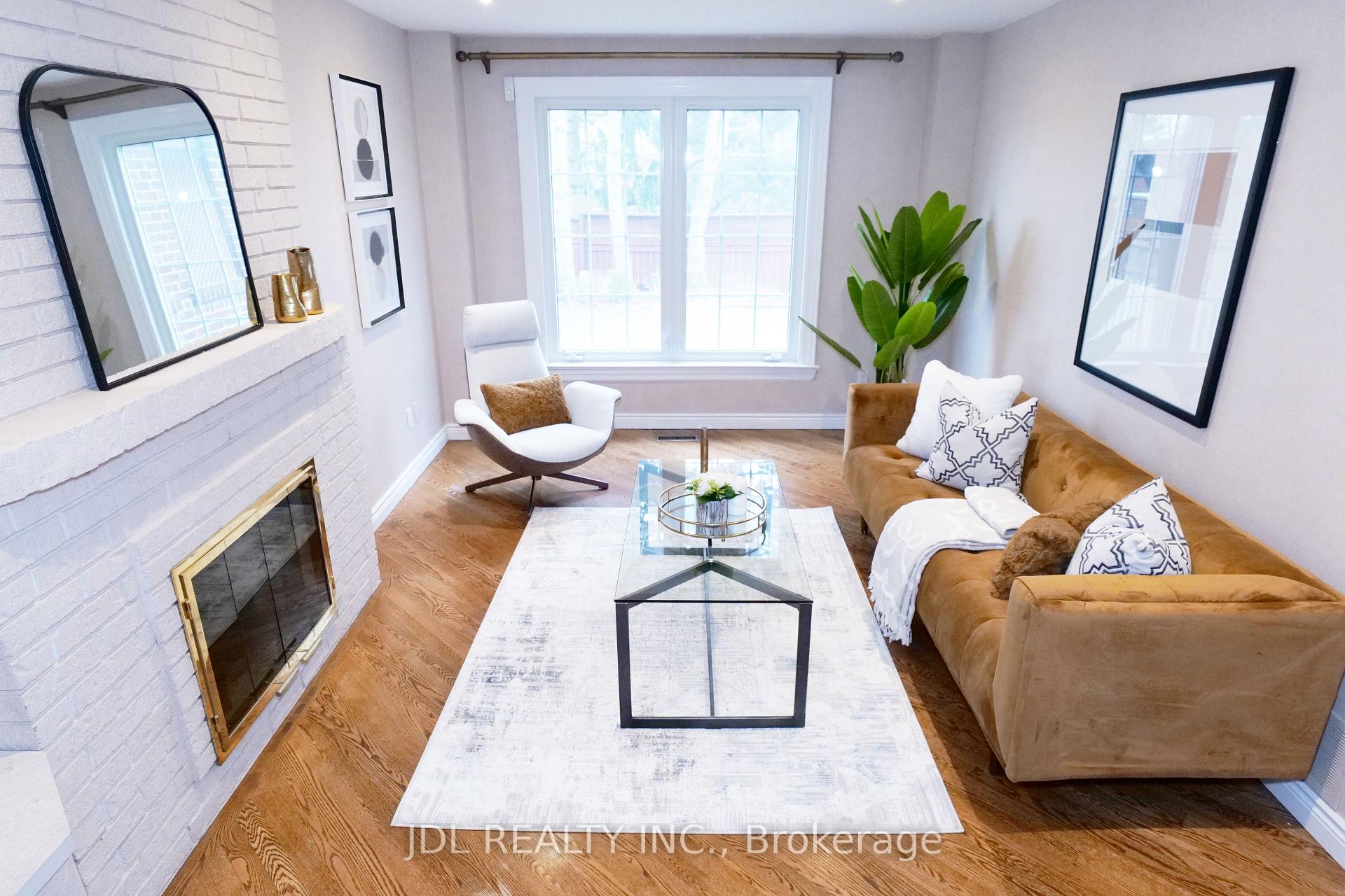Photo 11 of 15 Lang Road E, Markham, Thornlea — HOMEH