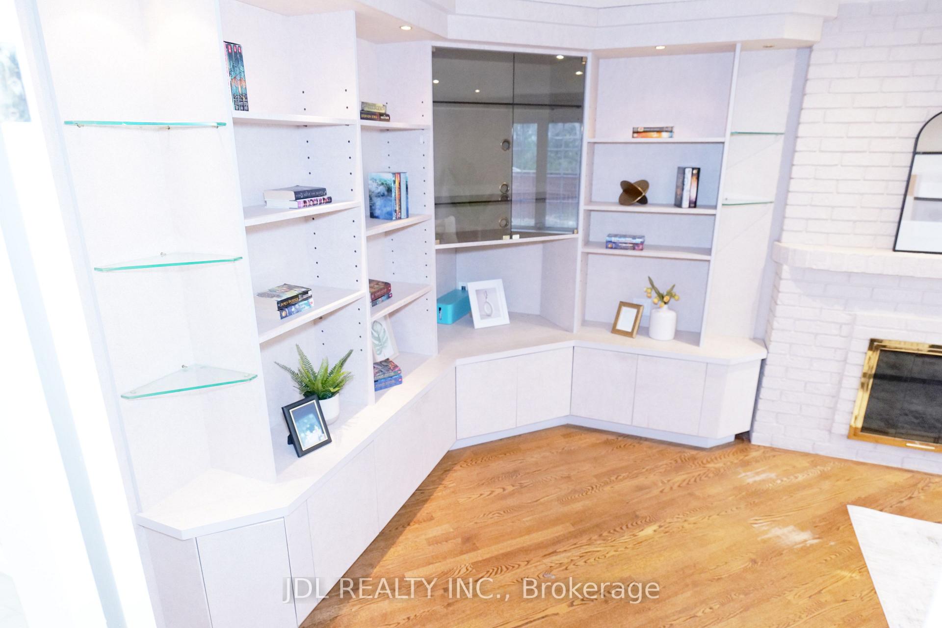Photo 12 of 15 Lang Road E, Markham, Thornlea — HOMEH